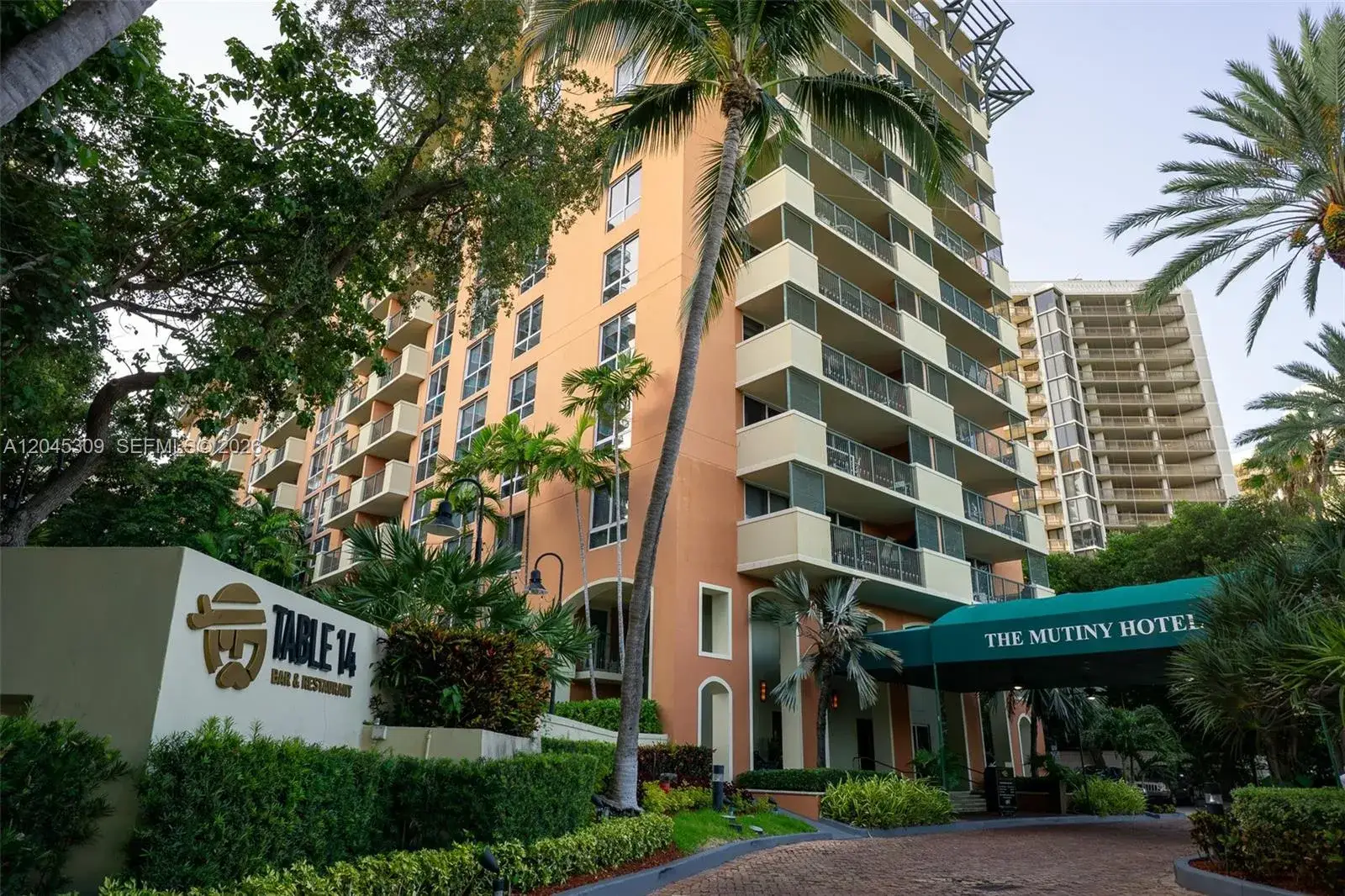 1 bedroom 1 bath Residential Lease for rent at 2951 S Bayshore Dr # 716, Miami FL 33133