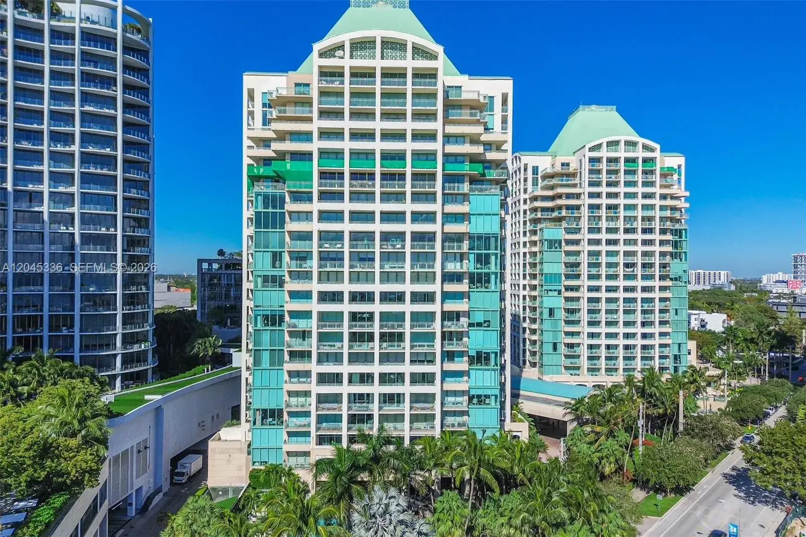 2 bedroom 2 bath Residential for sale at 3400 SW 27th Ave # 802, Miami FL 33133