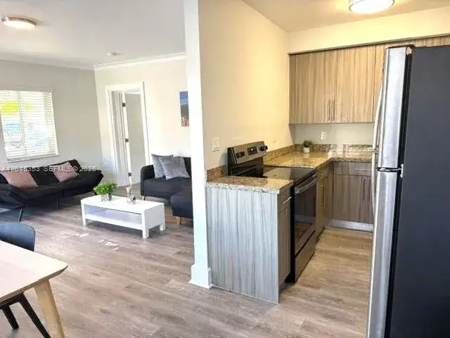 1 bedroom 1 bath Residential Lease for rent at 345 85 # 1, Miami Beach FL 33141