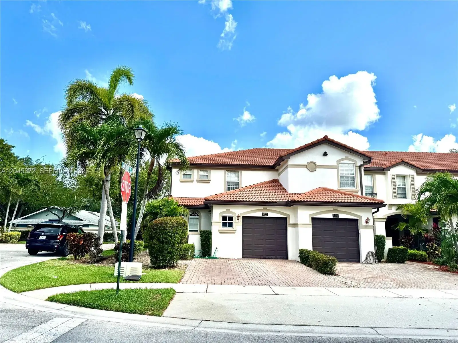 4 bedroom 2 bath Residential Lease for rent at 9763 Darlington Pl # 9763, Cooper City FL 33328