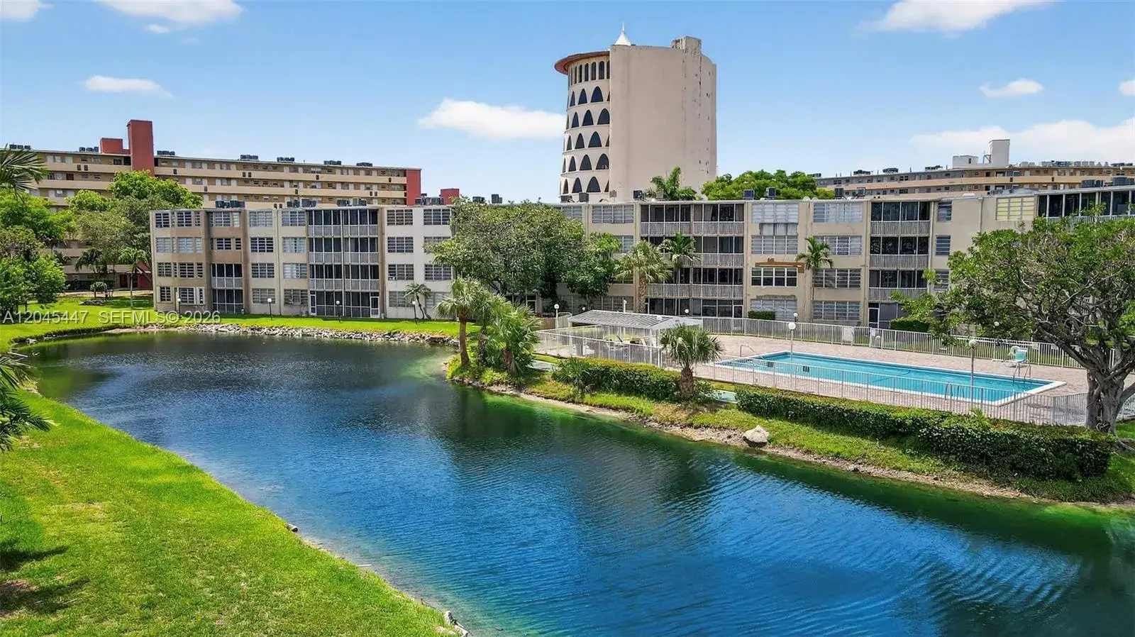 2 bedroom 2 bath Residential Lease for rent at 1710 NE 191 Street # 206, Miami FL 33179
