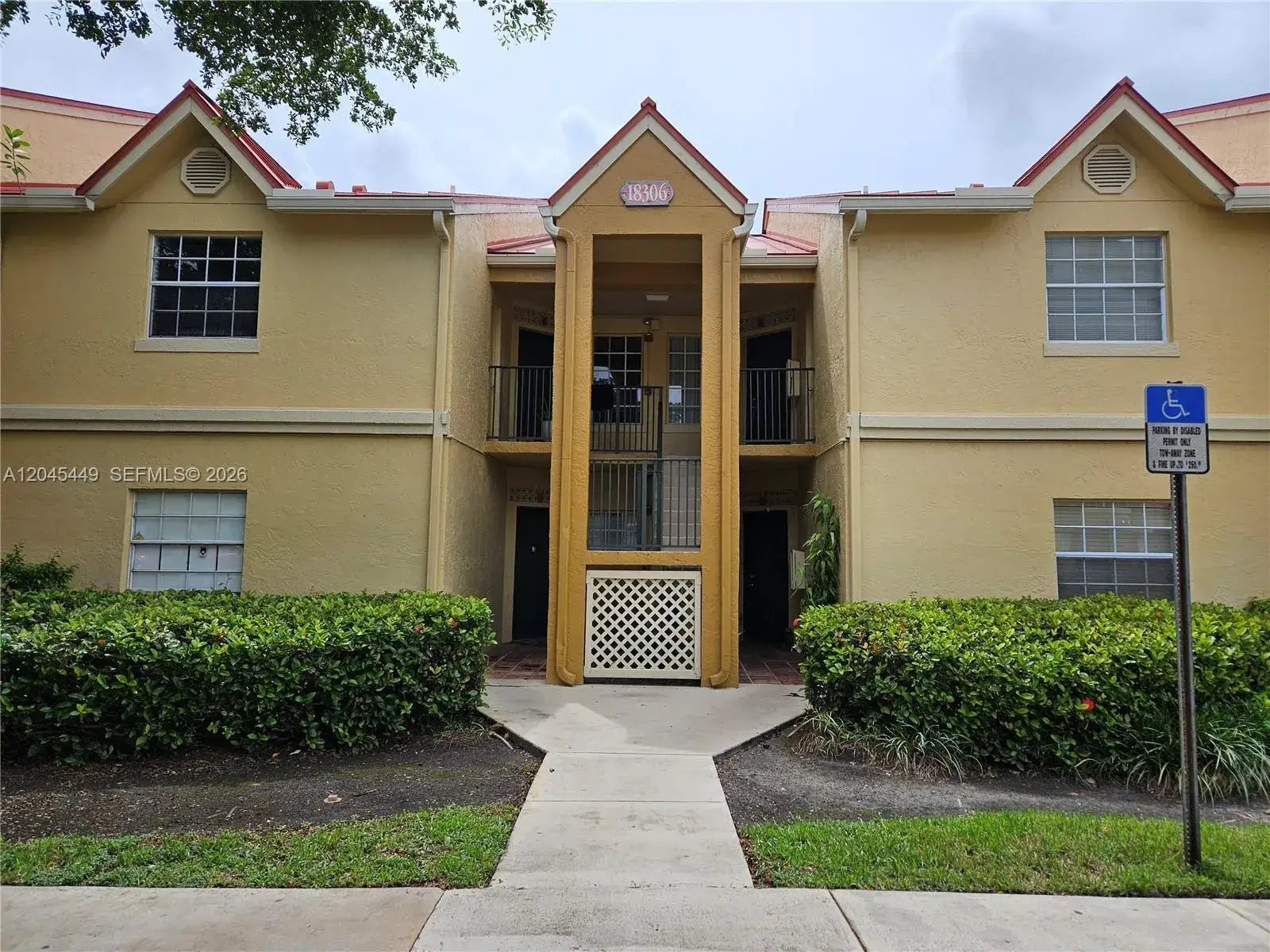 2 bedroom 2 bath Residential Lease for rent at 18306 NW 68th Ave # H, Hialeah FL 33015