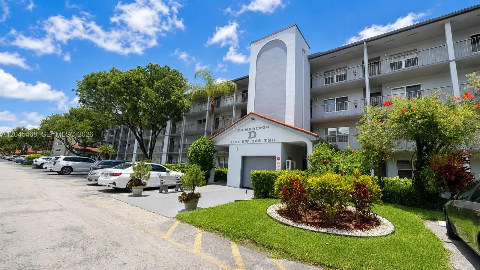 2 bedroom 2 bath Residential for sale at 1151 SW 128th Ter # 206D, Pembroke Pines FL 33027
