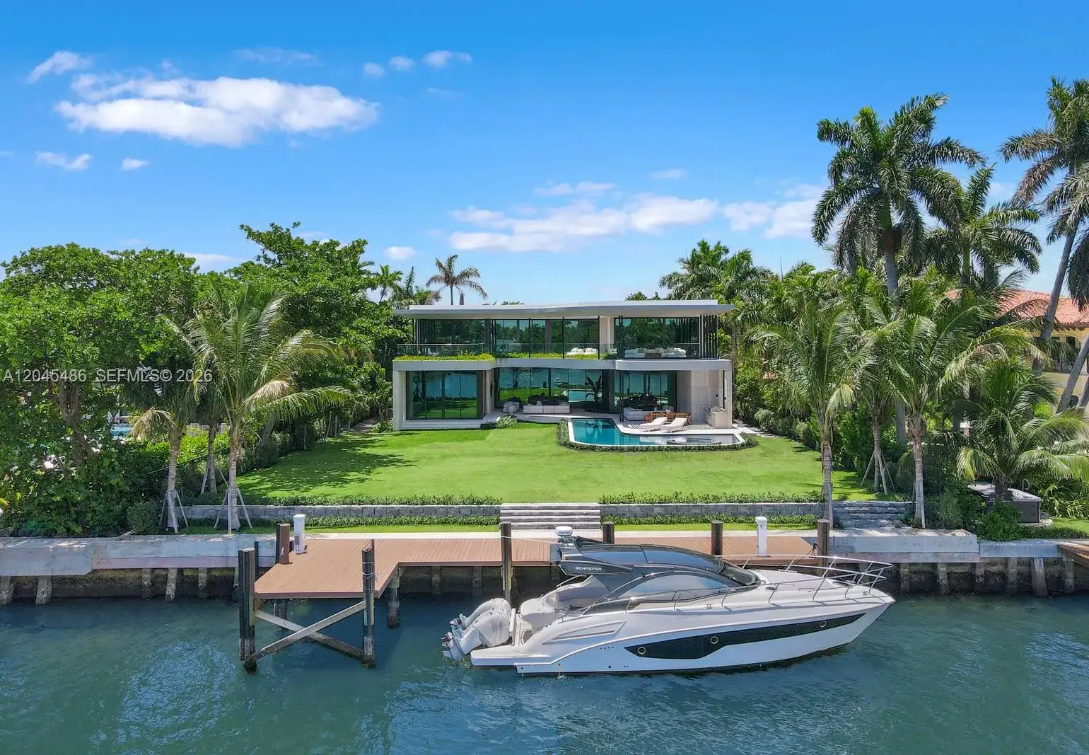 7 bedroom 8 bath Residential for sale at 1015 S Southlake Dr, Hollywood FL 33019