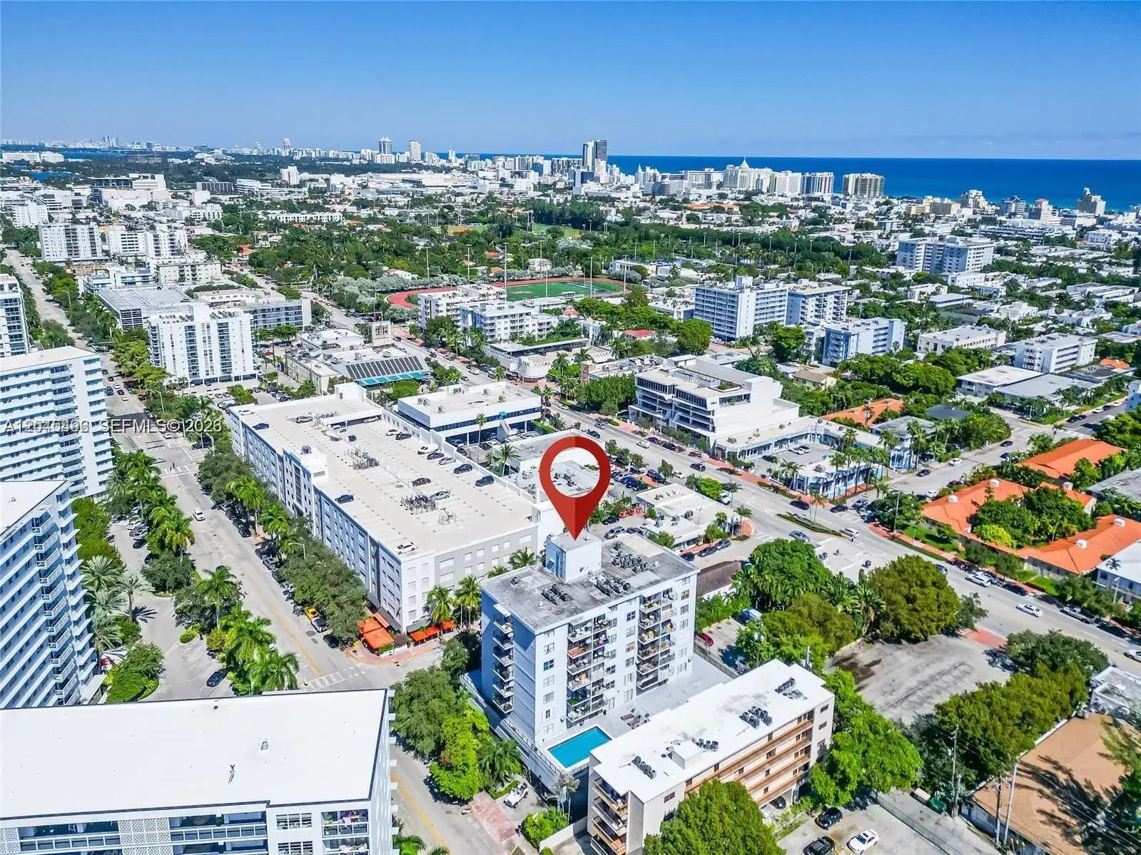 2 bedroom 2 bath Residential for sale at 899 West Ave # 3M, Miami Beach FL 33139