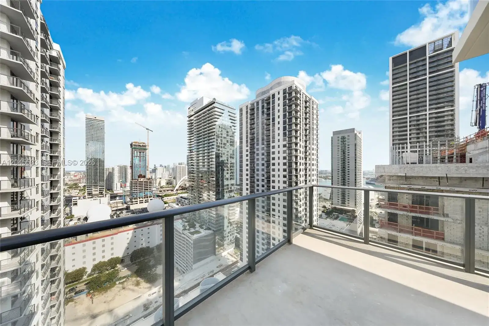 2 bedroom 2 bath Residential for sale at 11 NE 6th St # 3209, Miami FL 33132