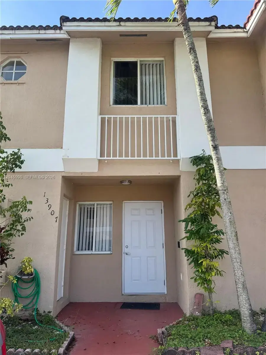 3 bedroom 2 bath Residential Lease for rent at 13907 SW 177th St # 13907, Miami FL 33177