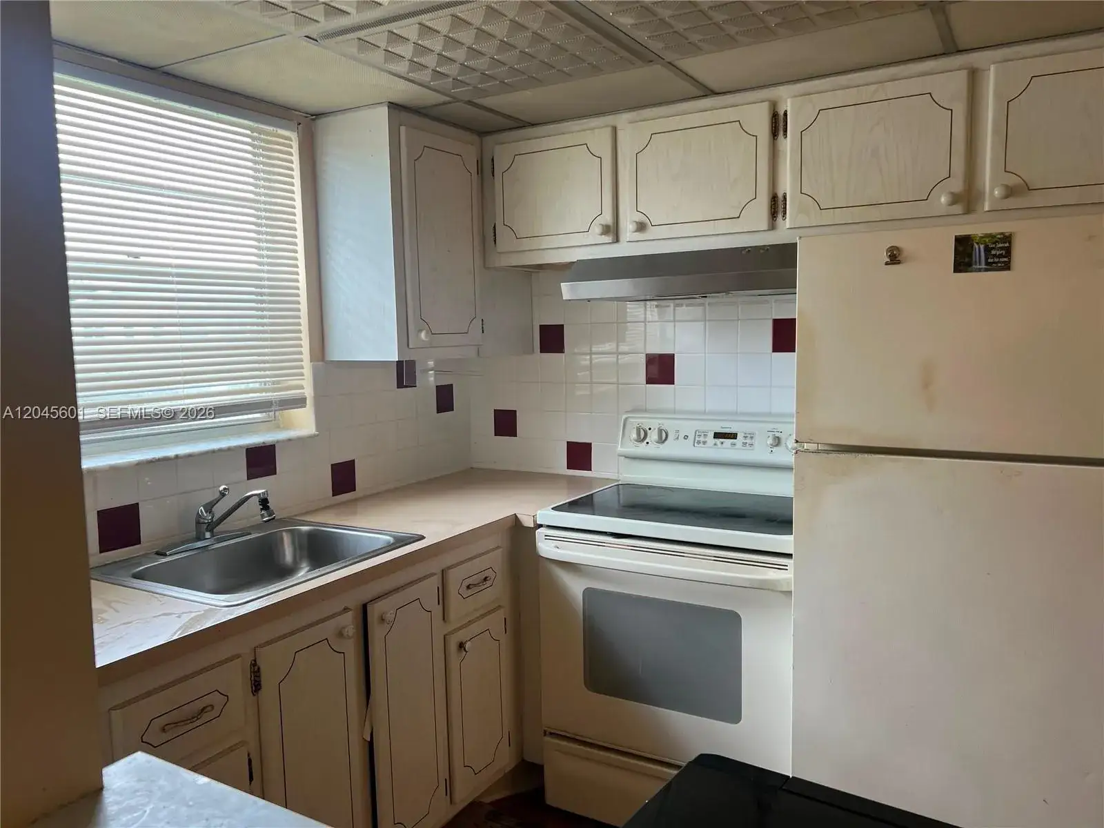 1 bedroom 1 bath Residential Lease for rent at 391 Windsor Q # 0, West Palm Beach FL 33417
