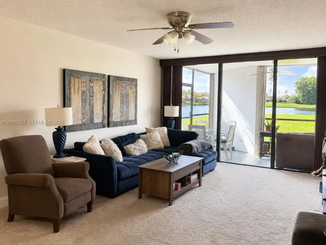 2 bedroom 2 bath Residential for sale at 16325 Golf Club Rd # 111, Weston FL 33326
