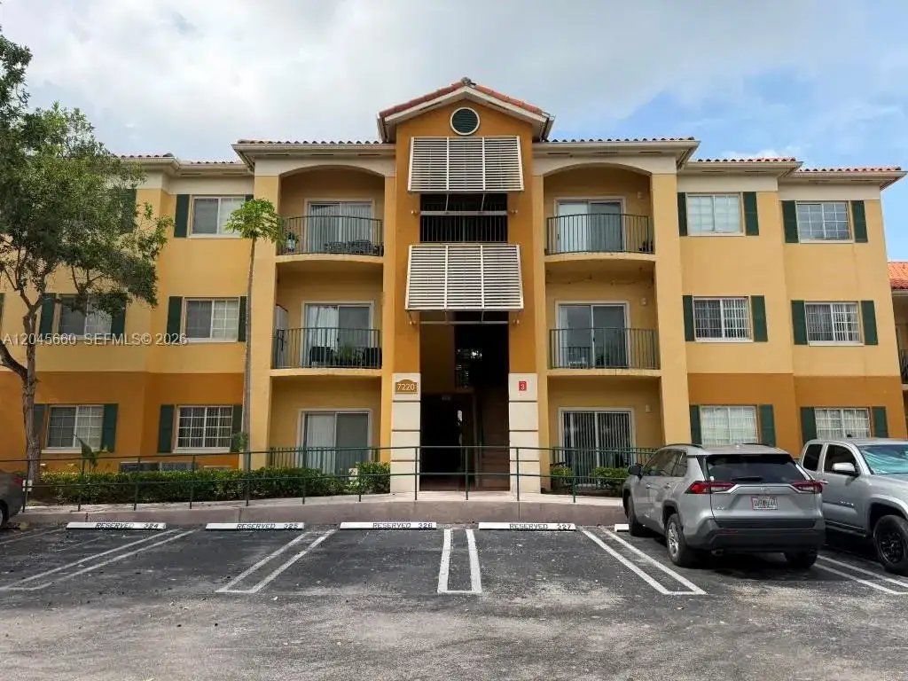 2 bedroom 2 bath Residential Lease for rent at 7220 NW 114th Ave # 105, Doral FL 33178