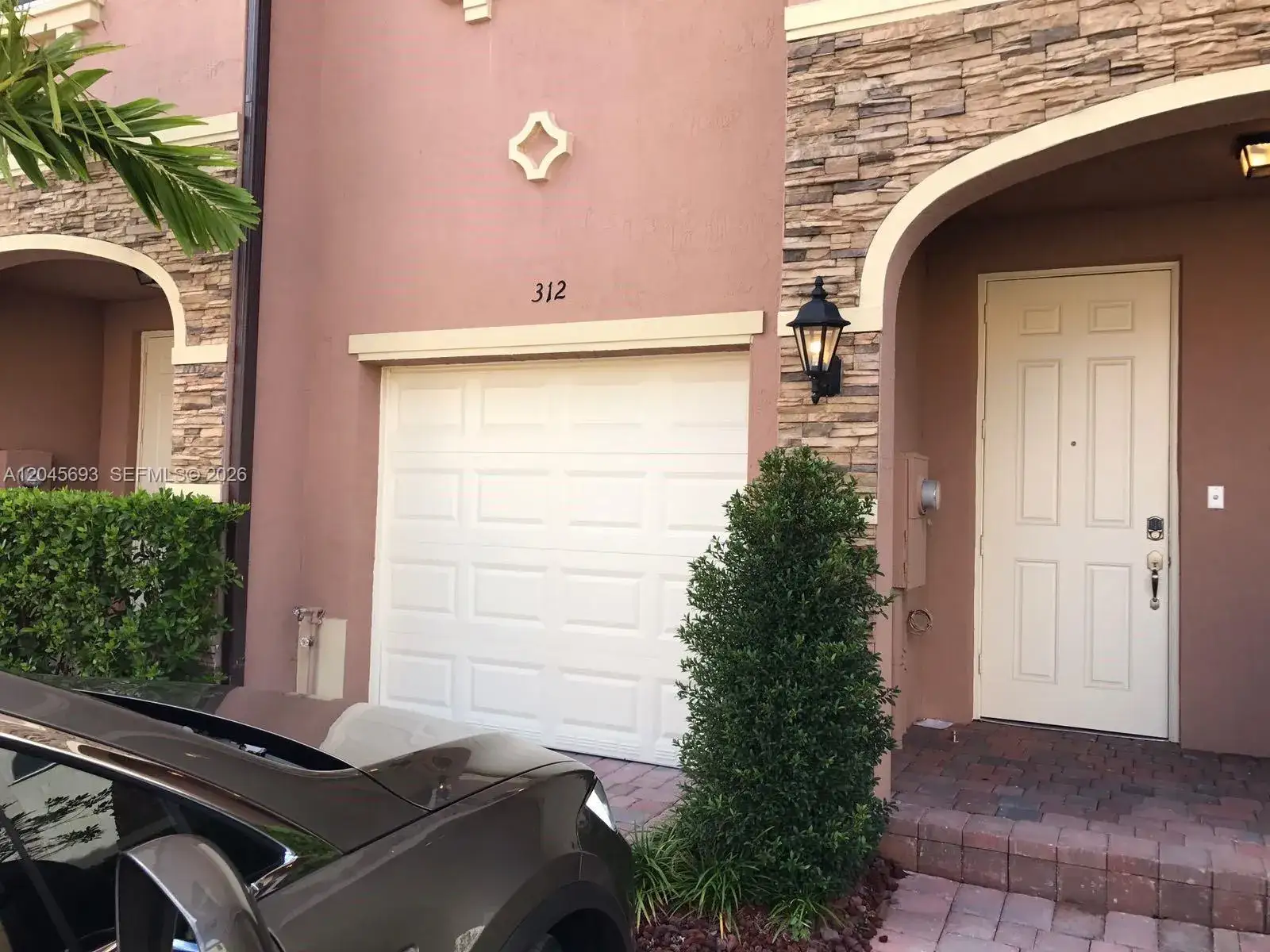 4 bedroom 2 bath Residential Lease for rent at 312 SE 37th Ter, Homestead FL 33033