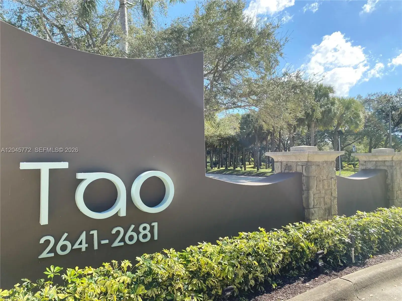 2 bedroom 2 bath Residential Lease for rent at 2641 N Flamingo Rd # 706N, Sunrise FL 33323