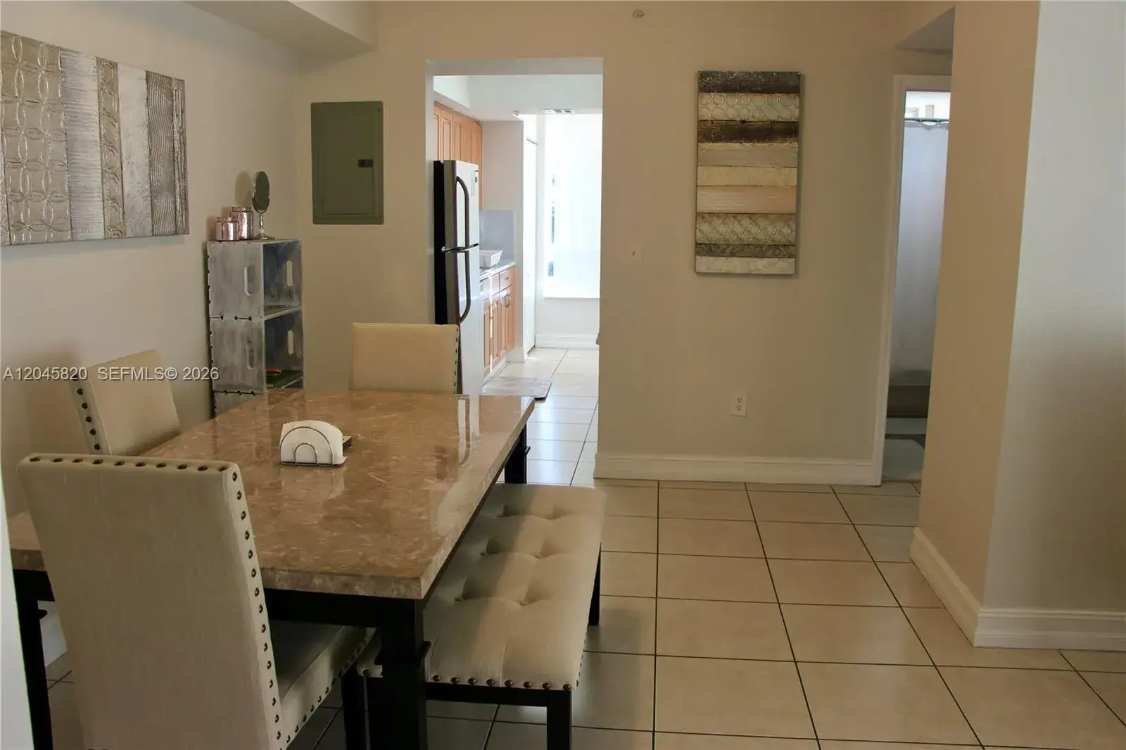 2 bedroom 2 bath Residential for sale at 2501 Douglas Rd # 304, Miami FL 33133