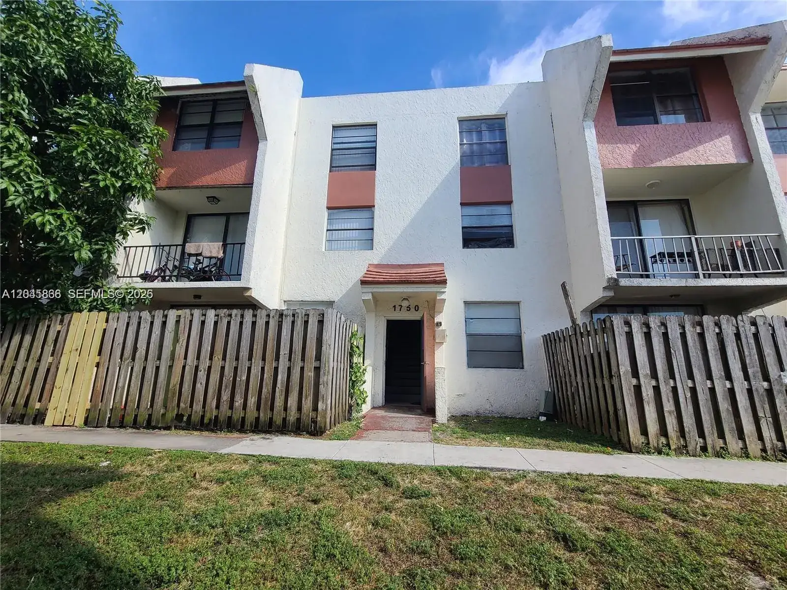2 bedroom 2 bath Residential for sale at 1750 NW 55th Ave # 103, Lauderhill FL 33313