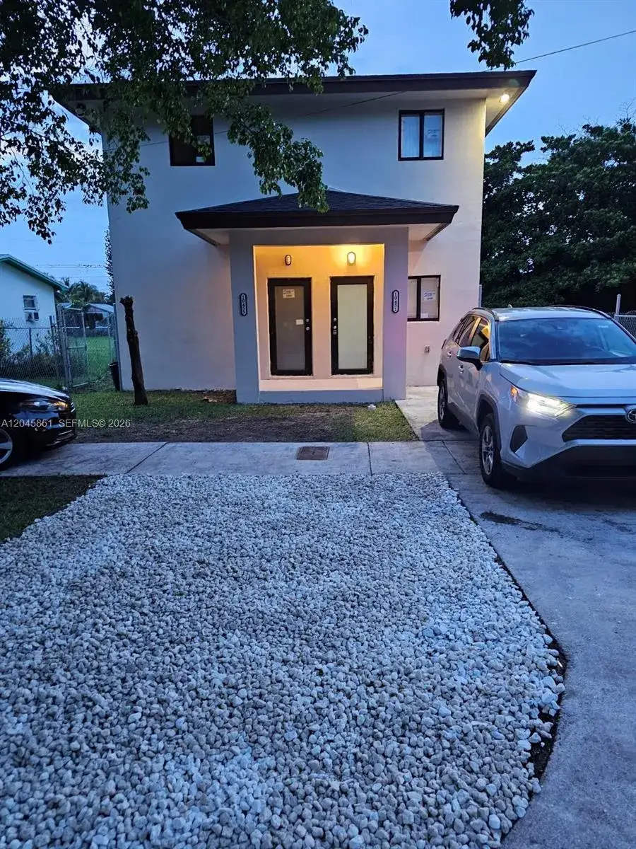 4 bedroom 2 bath Residential Lease for rent at 10455 SW 179th St # 1, Miami FL 33157