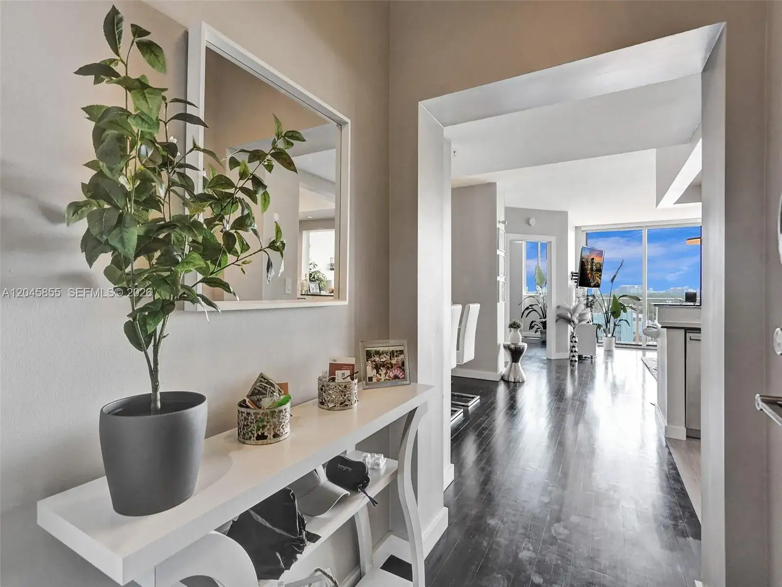 3 bedroom 2 bath Residential for sale at 3020 NE 32nd Ave # 925, Fort Lauderdale FL 33308