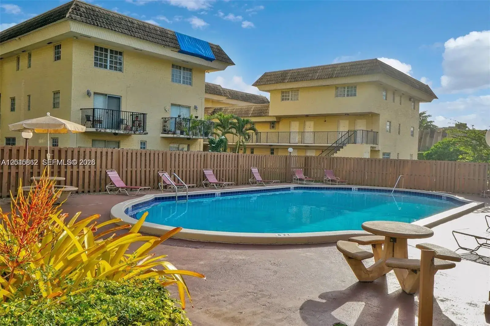 2 bedroom 2 bath Residential Lease for rent at 8500 SW 109 Ave # 102, Miami FL 33173
