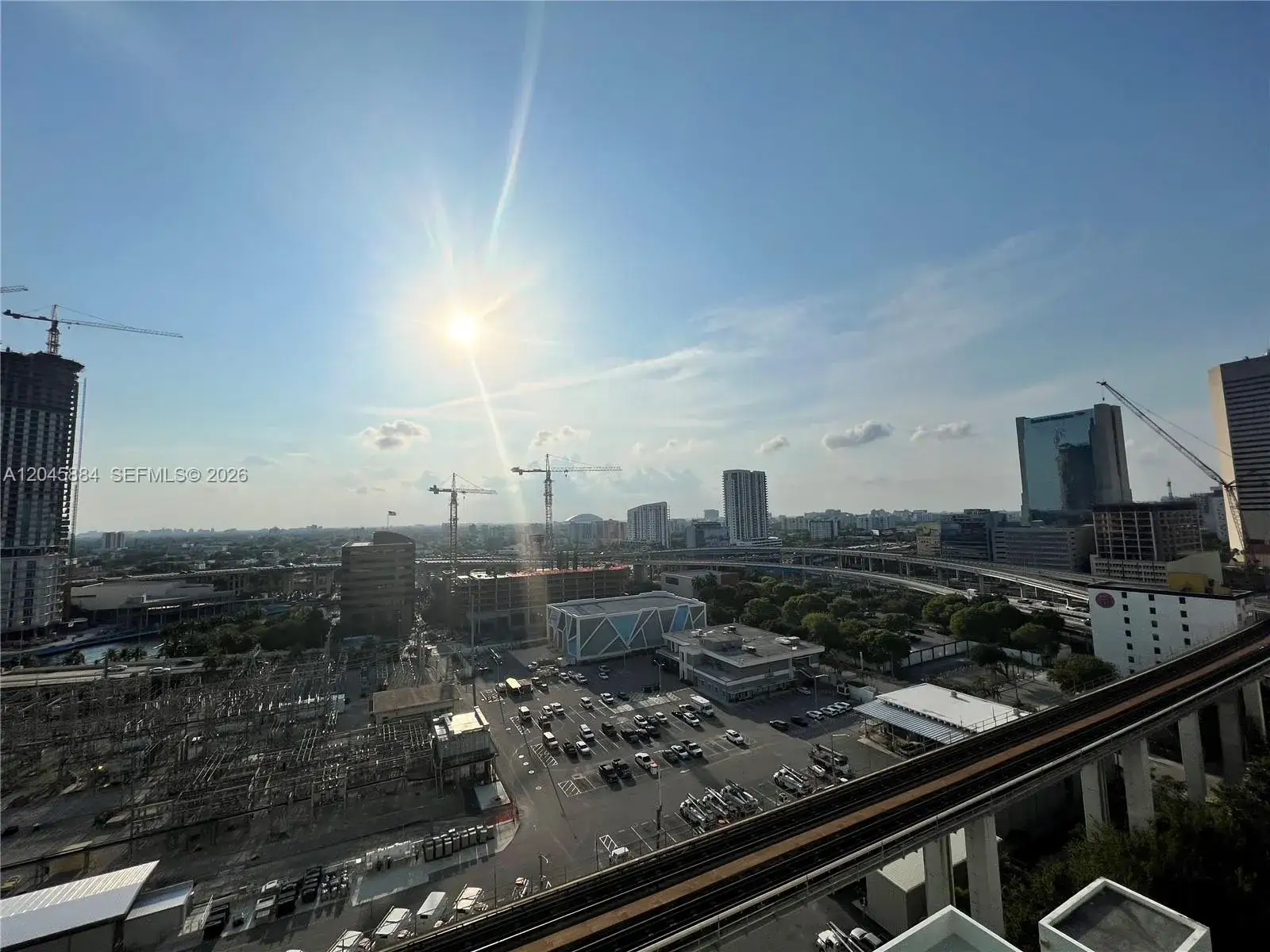1 bedroom 1 bath Residential Lease for rent at 90 SW 3rd St # 1710, Miami FL 33130