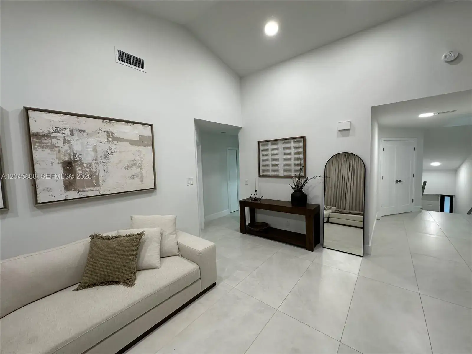 3 bedroom 2 bath Residential Lease for rent at 3345 Emerald Oaks Dr # 106, Hollywood FL 33021