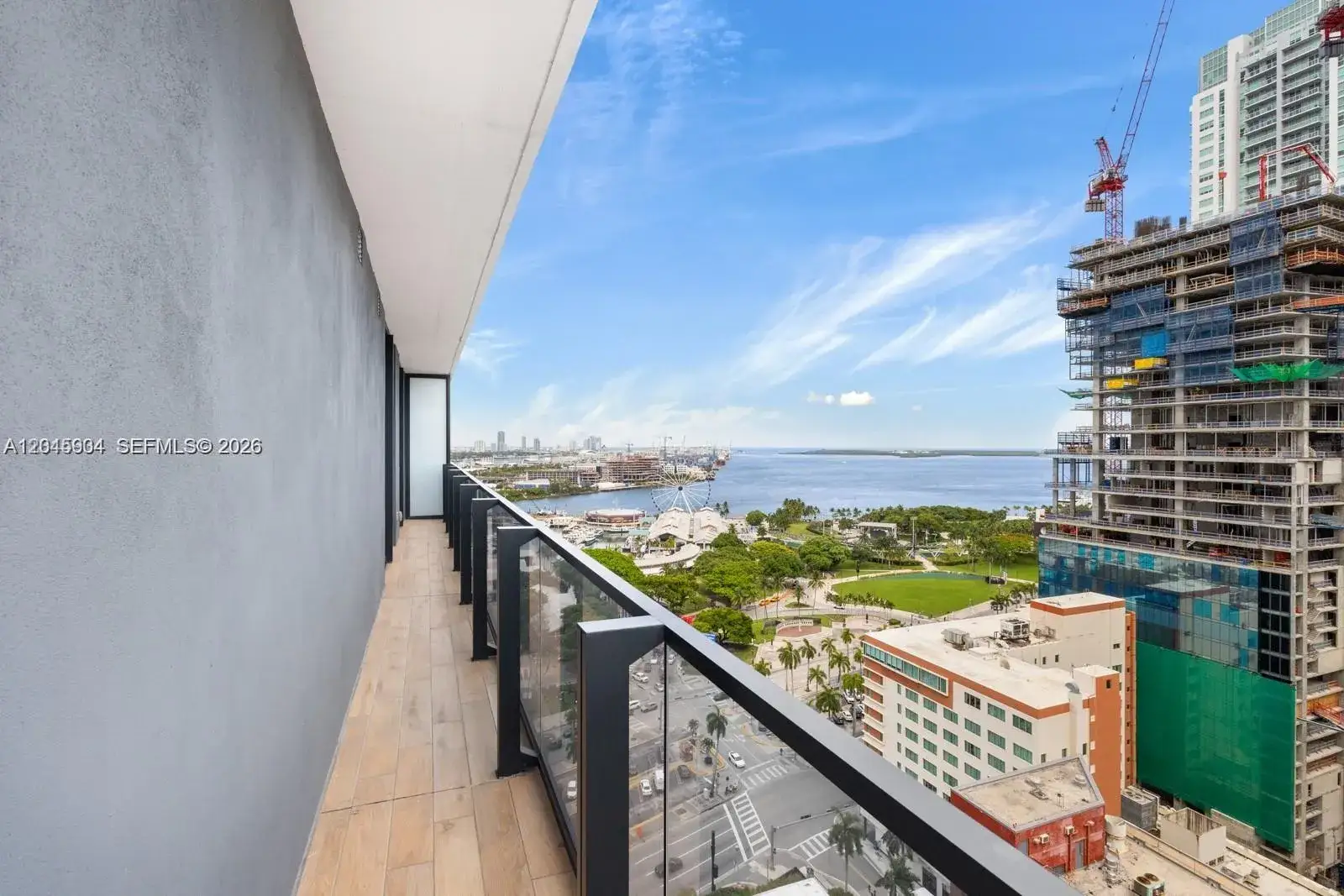 3 bedroom 3 bath Residential Lease for rent at 398 NE 5th St # 1518, Miami FL 33132