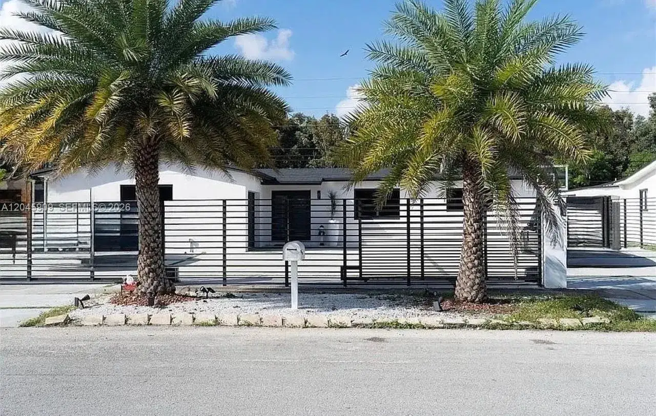 3 bedroom 2 bath Residential for sale at 18250 NW 86th Ave, Hialeah FL 33015