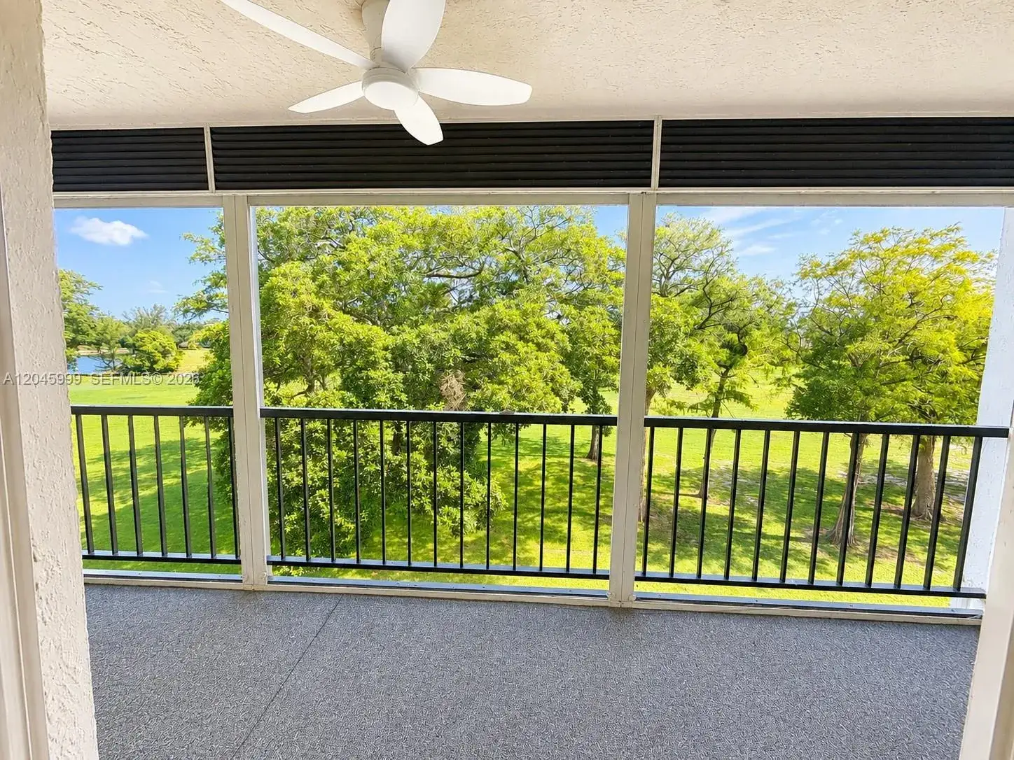 2 bedroom 2 bath Residential Lease for rent at 6080 NW 44th St # 410, Lauderhill FL 33319