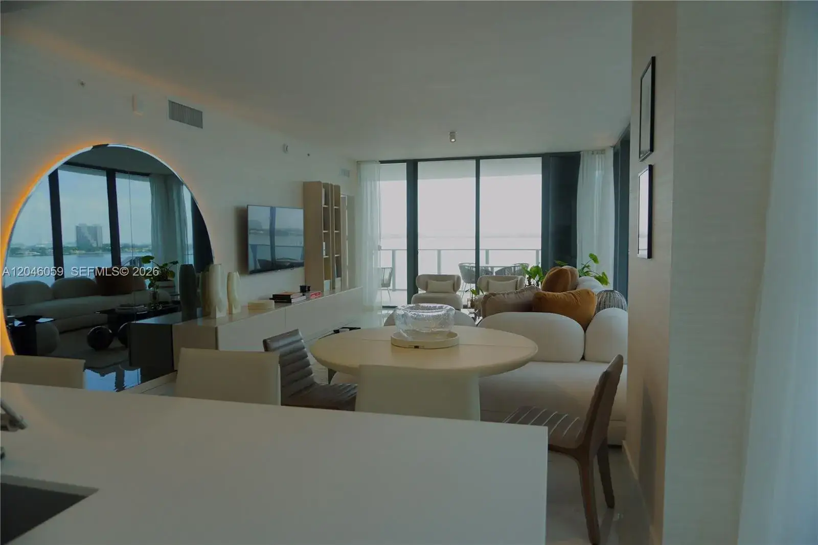 4 bedroom 5 bath Residential Lease for rent at 725 NE 24 St # 401, Miami FL 33137
