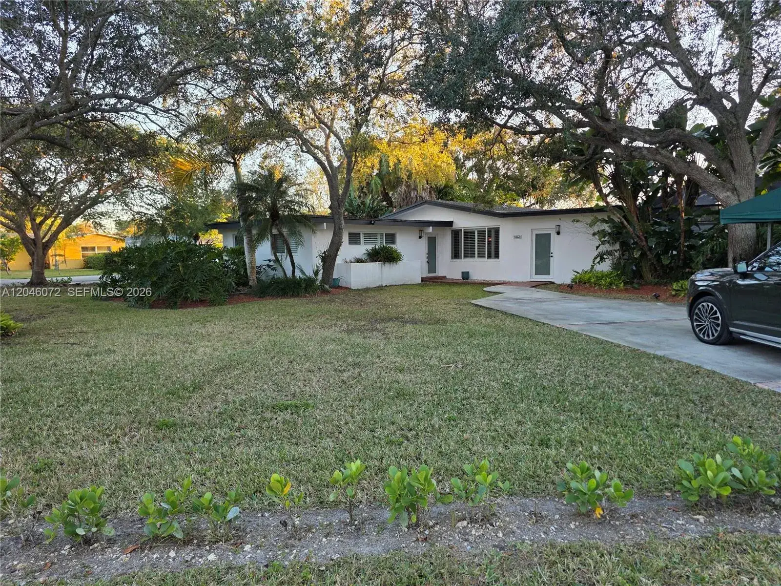 3 bedroom 2 bath Residential Lease for rent at 9860 SW 140th St, Miami FL 33176