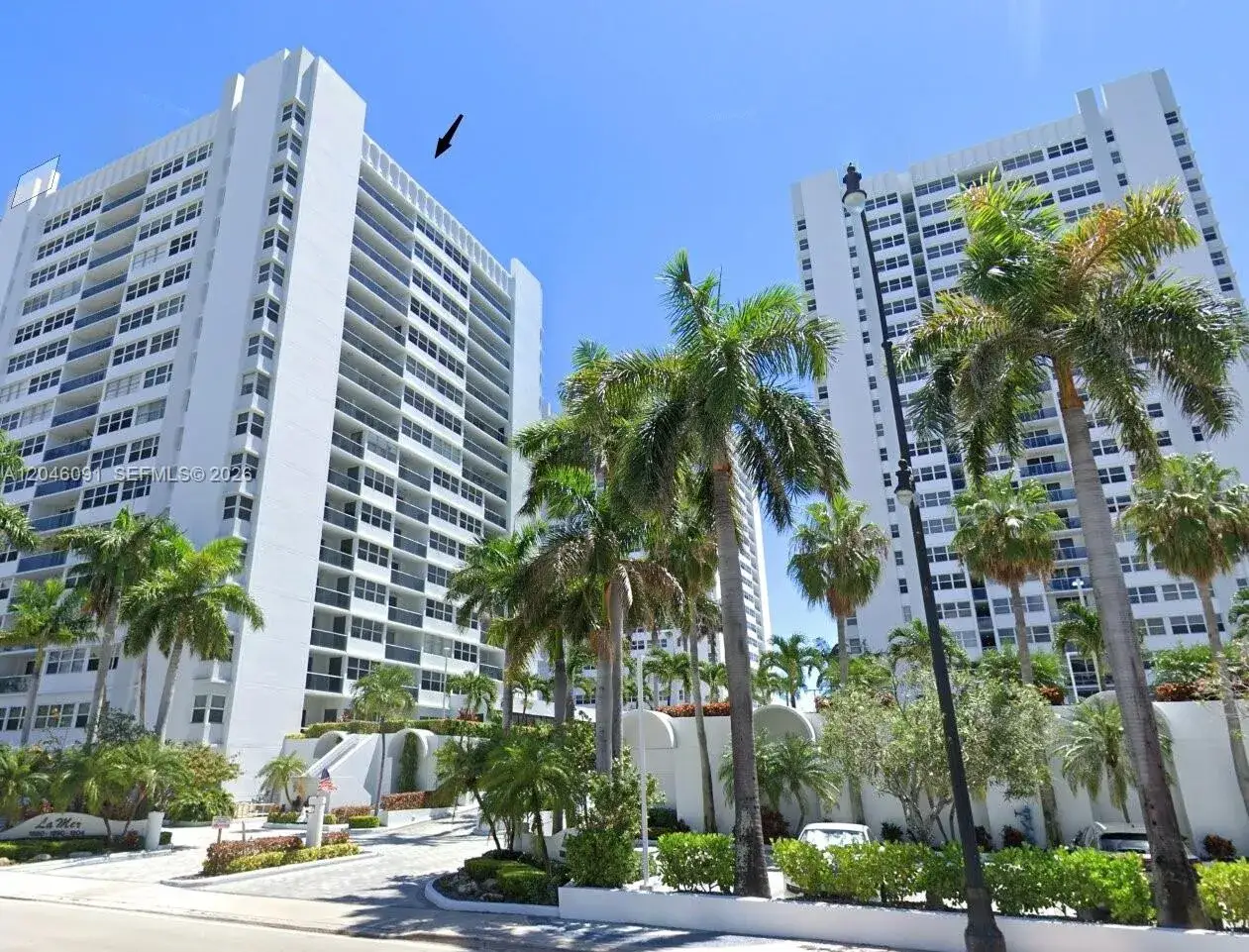 2 bedroom 2 bath Residential Lease for rent at 1880 S Ocean Dr # 807, Hallandale Beach FL 33009