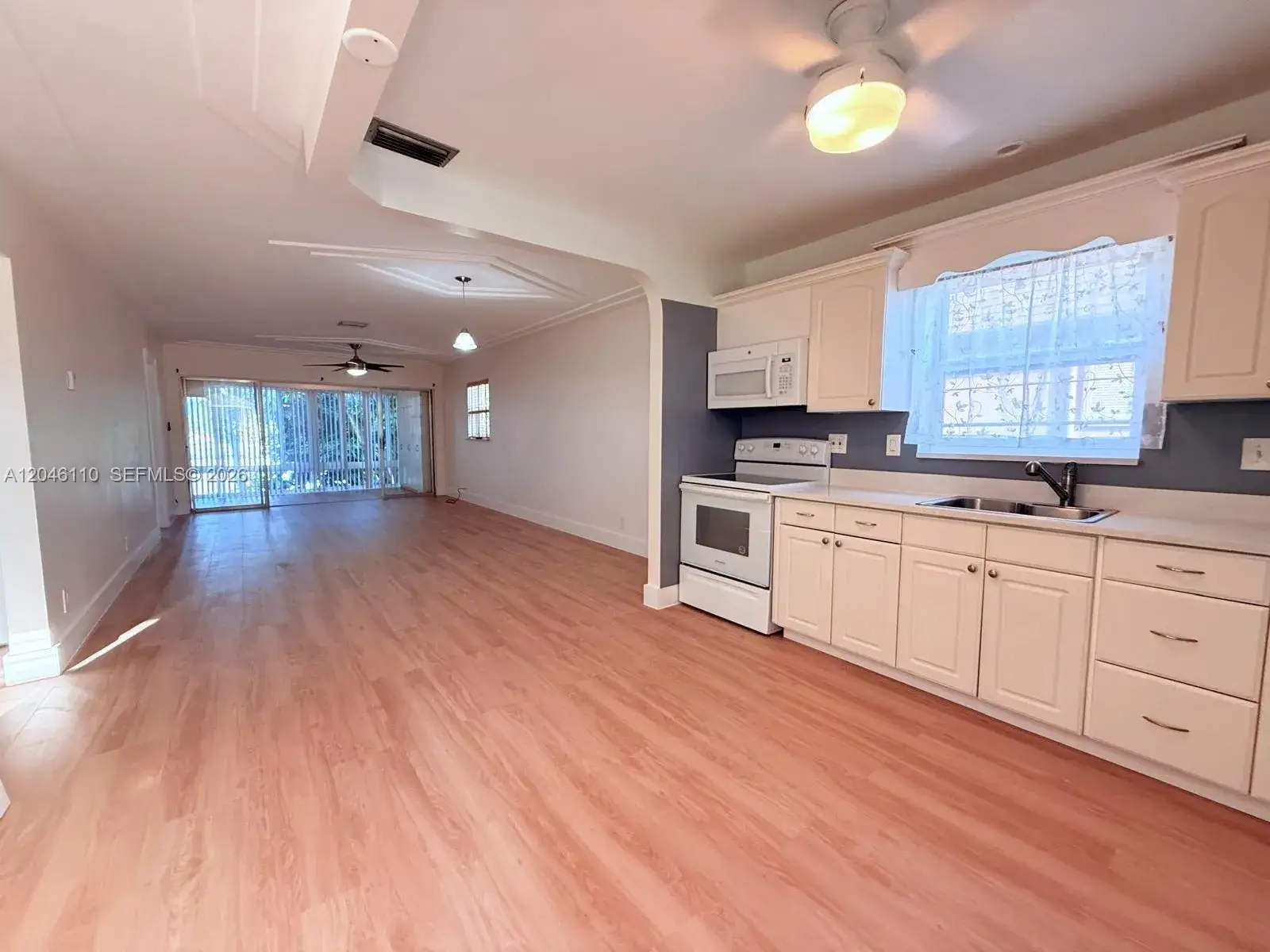 2 bedroom 2 bath Residential for sale at 2832 Fillmore St # 20, Hollywood FL 33020