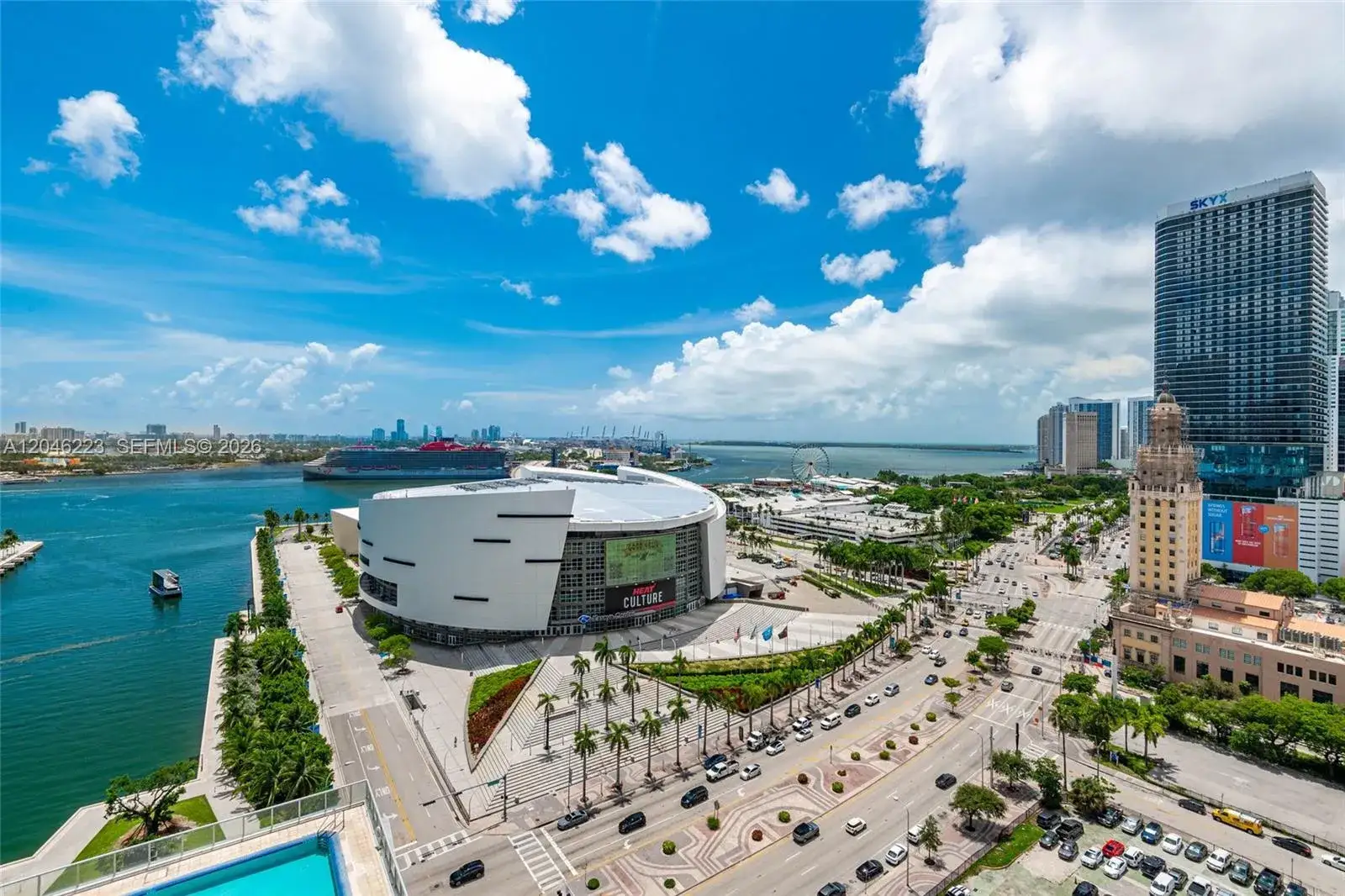 1 bedroom 1 bath Residential for sale at 888 Biscayne Blvd # 2002, Miami FL 33132