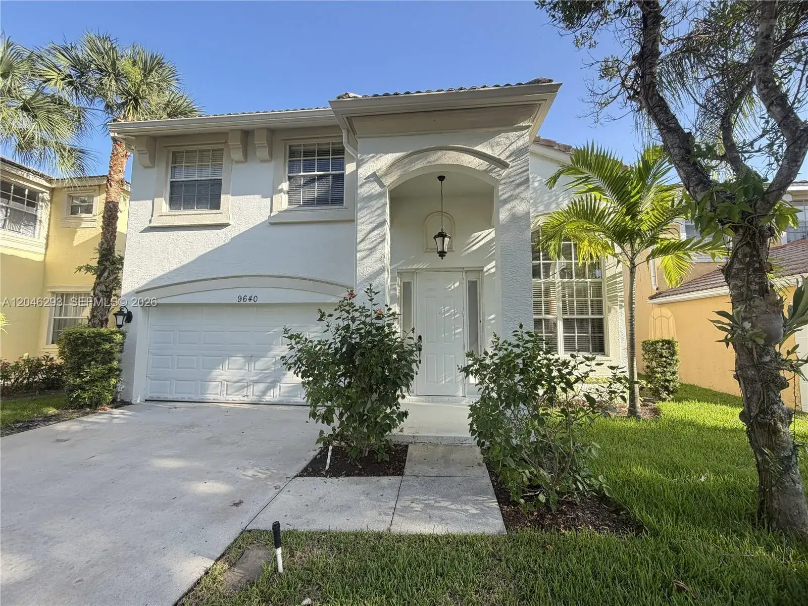 4 bedroom 3 bath Residential for sale at 9640 Wyeth Ct, Wellington FL 33414