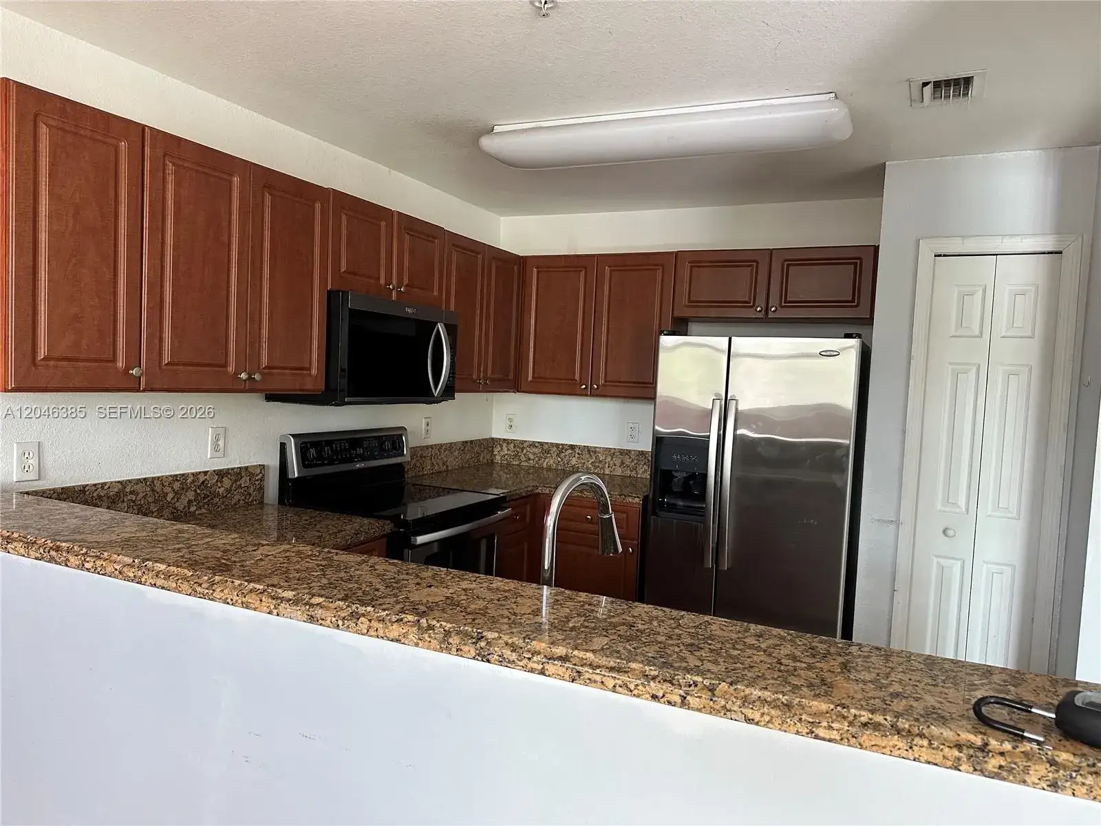 3 bedroom 2 bath Residential Lease for rent at 11002 NW 83rd St # 215, Doral FL 33178