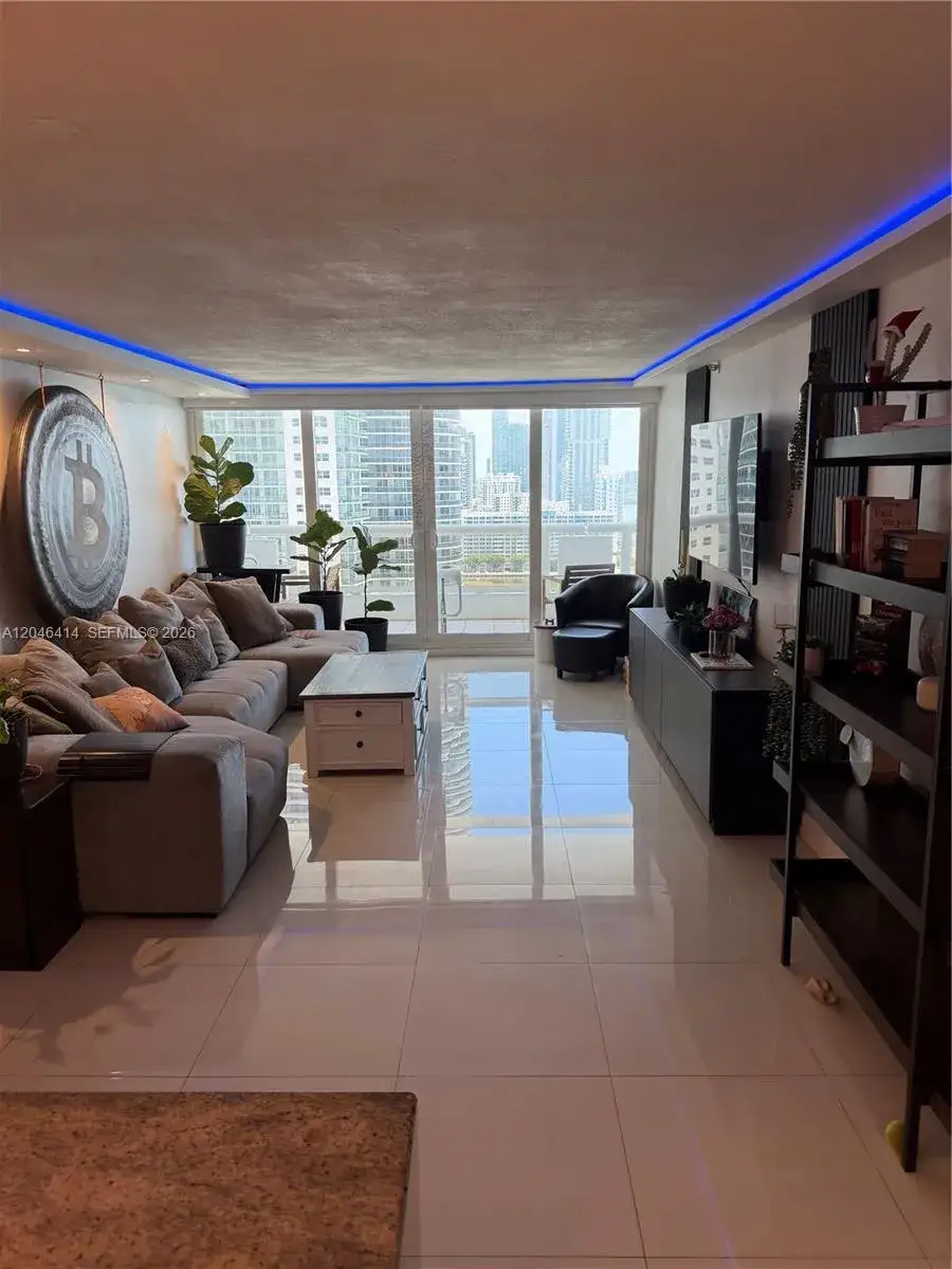 3 bedroom 3 bath Residential Lease for rent at 1717 N Bayshore Dr # 2847, Miami FL 33132