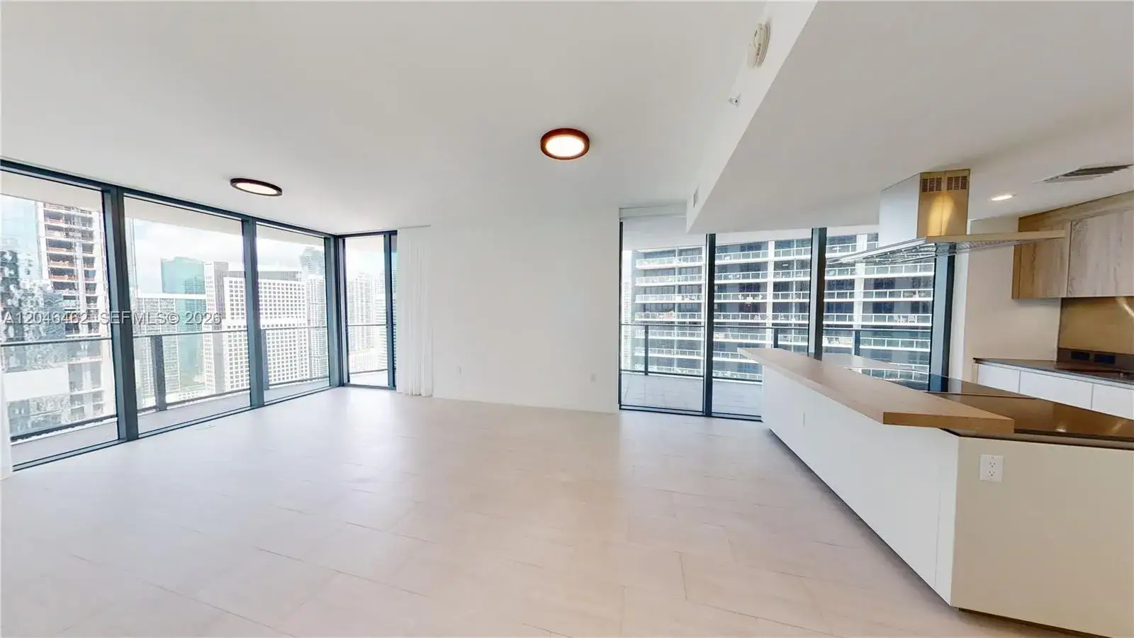 2 bedroom 2 bath Residential Lease for rent at 1000 Brickell Plaza # 3915, Miami FL 33131
