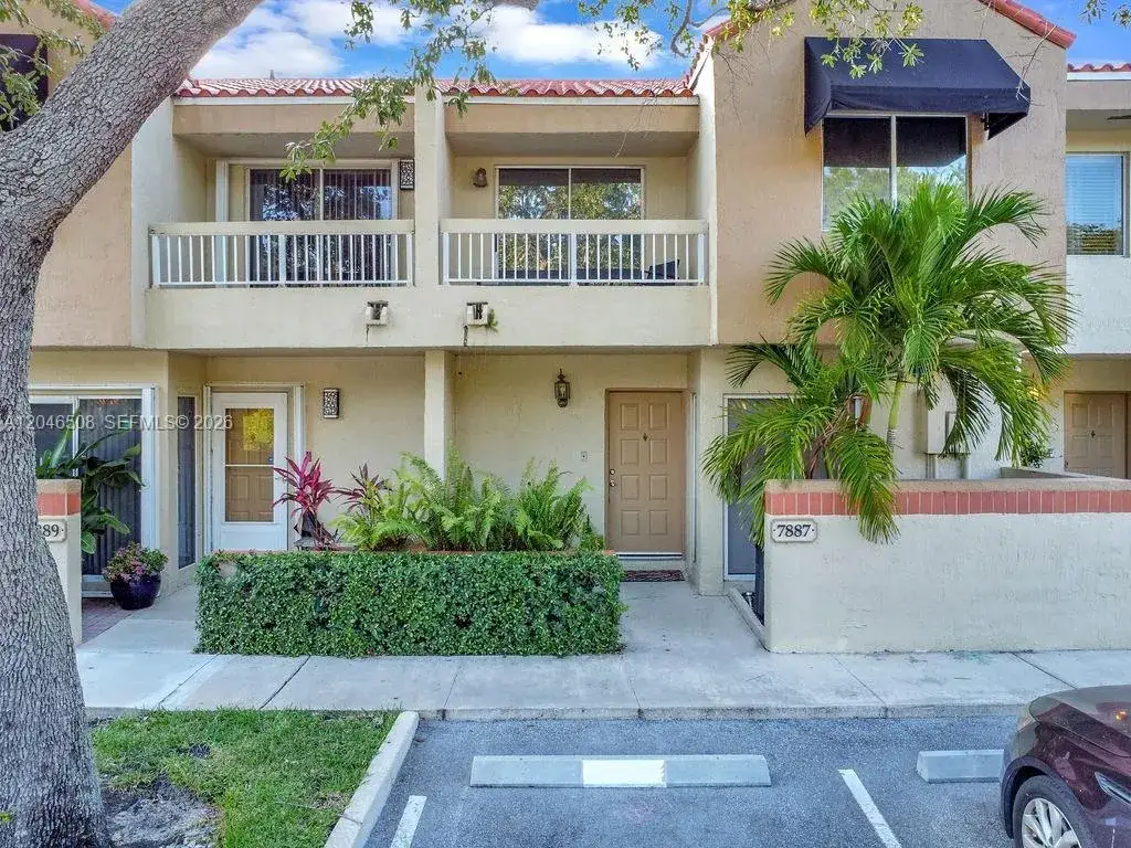 2 bedroom 2 bath Residential for sale at 7887 NW 7th Ct, Plantation FL 33324
