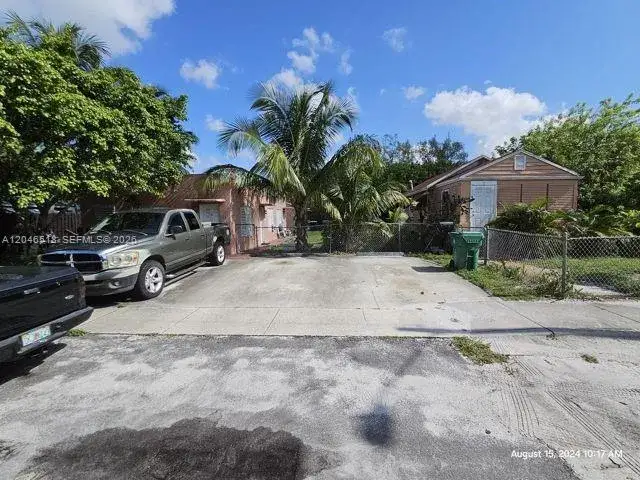 Residential Income for sale at 22 SW 11th St, Dania Beach FL 33004
