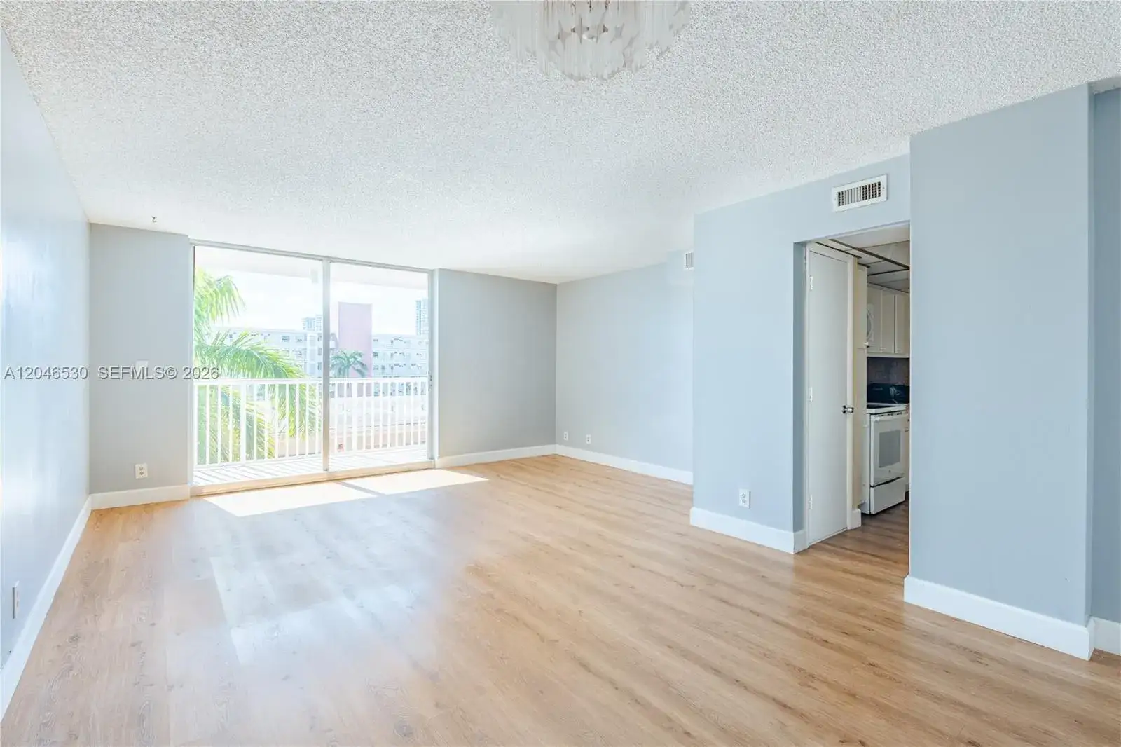 2 bedroom 2 bath Residential for sale at 3161 S Ocean Dr # 407, Hallandale Beach FL 33009