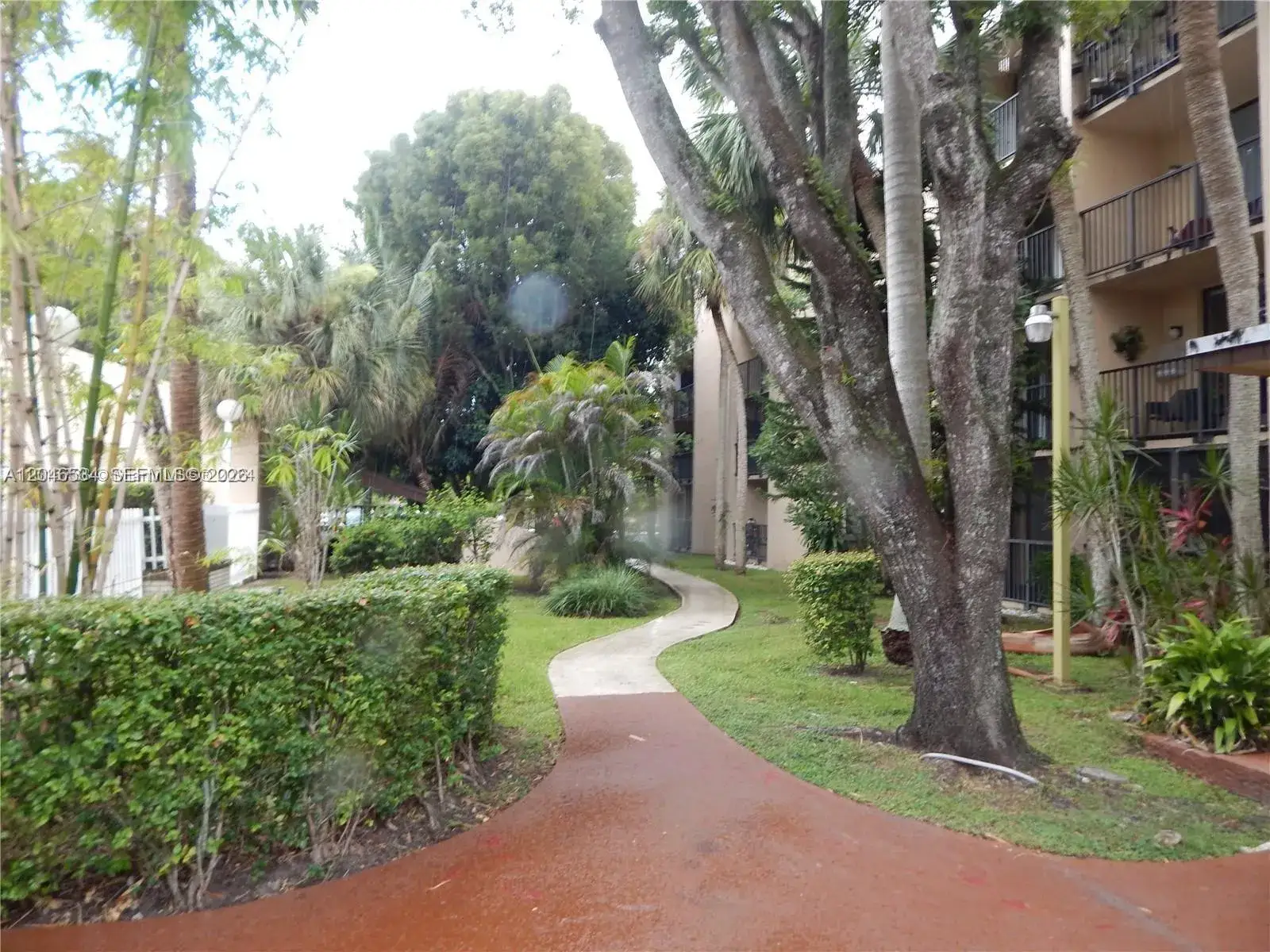 2 bedroom 2 bath Residential Lease for rent at 14601 N Kendall Dr # 304K, Miami FL 33186