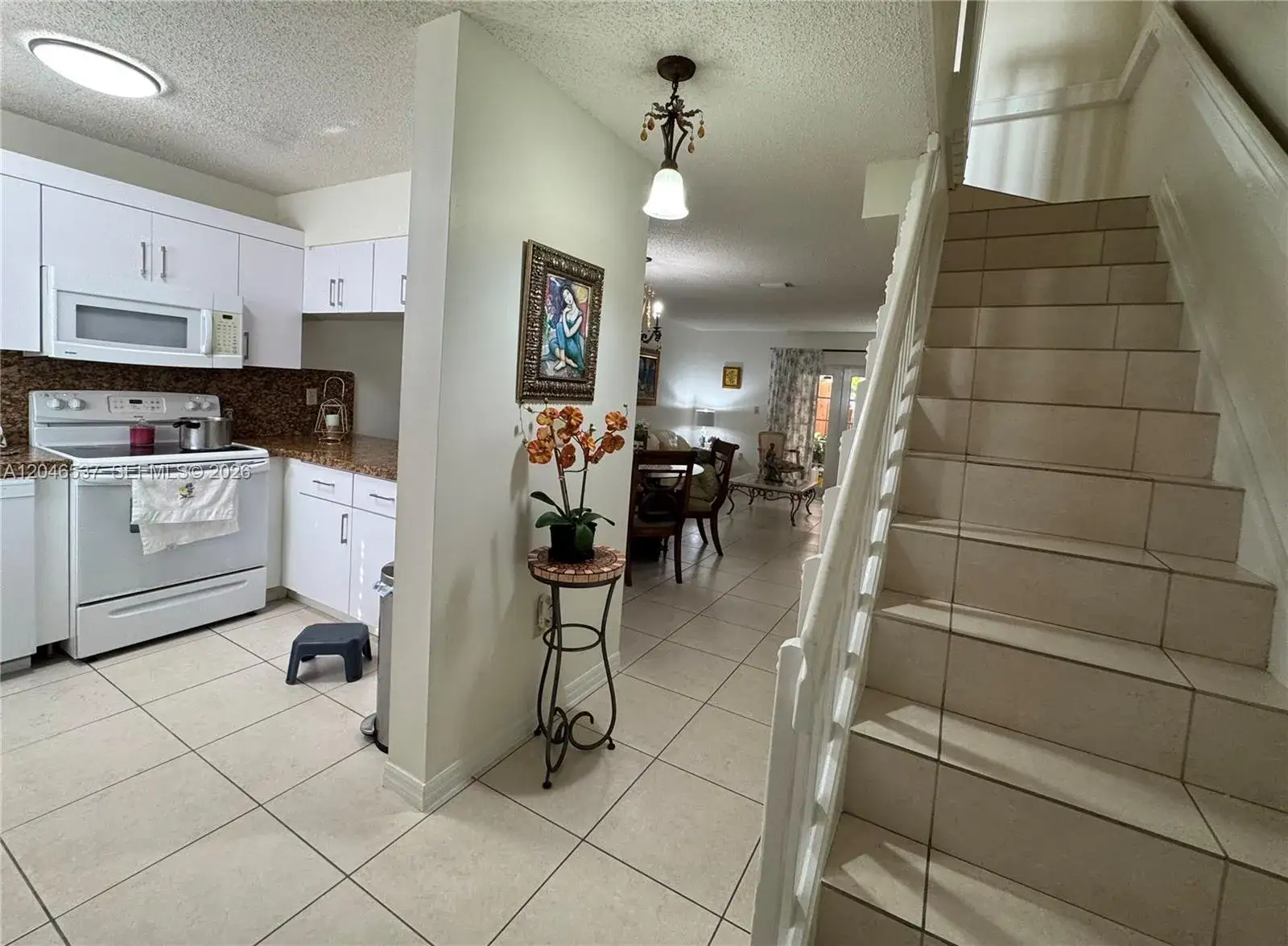 2 bedroom 1 bath Residential Lease for rent at 2365 W 74th St, Hialeah FL 33016
