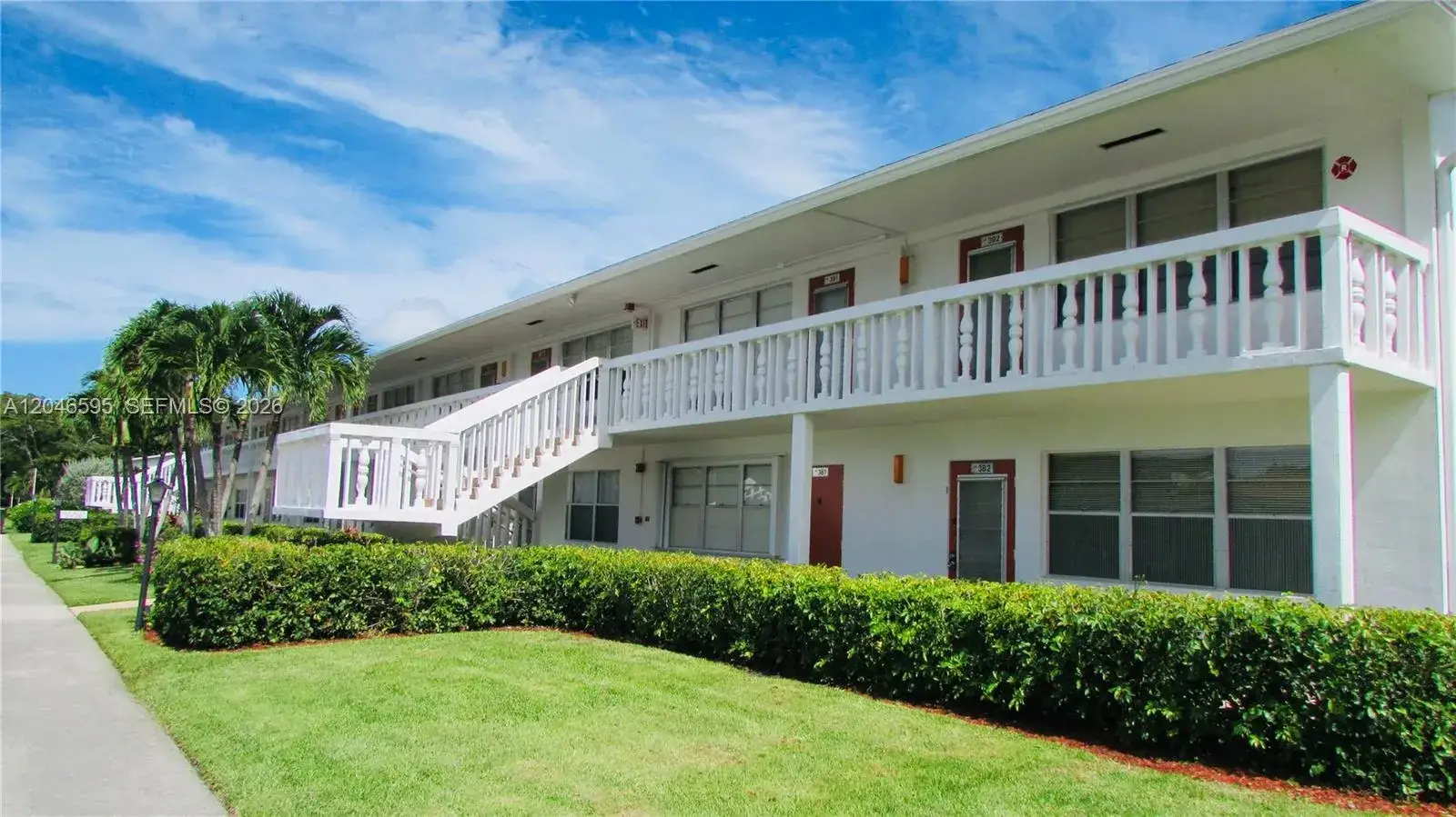1 bedroom 1 bath Residential for sale at 389 Tilford R # 389, Deerfield Beach FL 33442