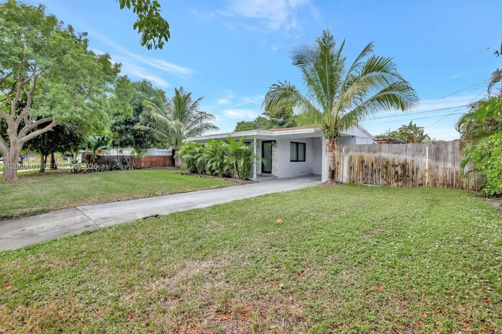 2 bedroom 1 bath Residential Lease for rent at 3351 NE 12th Ter, Pompano Beach FL 33064