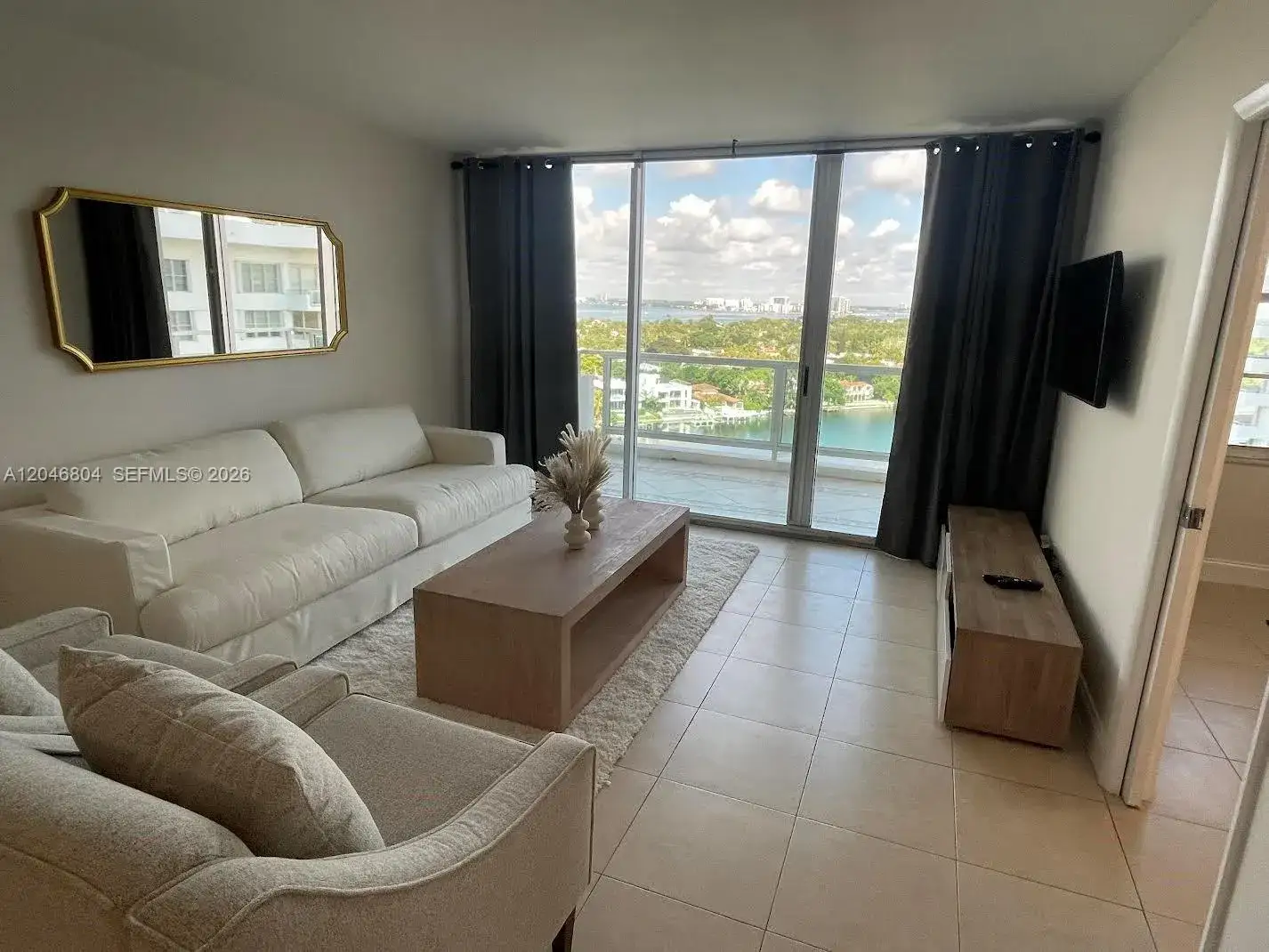 2 bedroom 2 bath Residential Lease for rent at 5151 Collins Ave # 1722, Miami Beach FL 33140