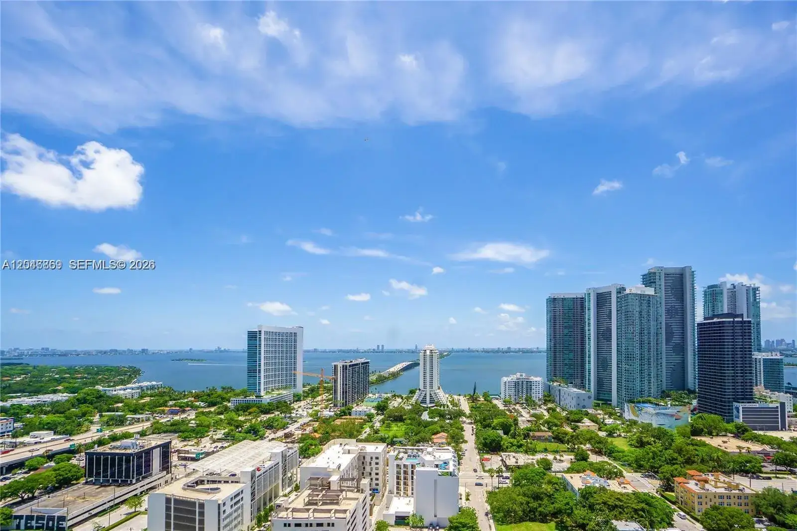 1 bedroom 1 bath Residential Lease for rent at 121 NE 34th St # 2706, Miami FL 33137