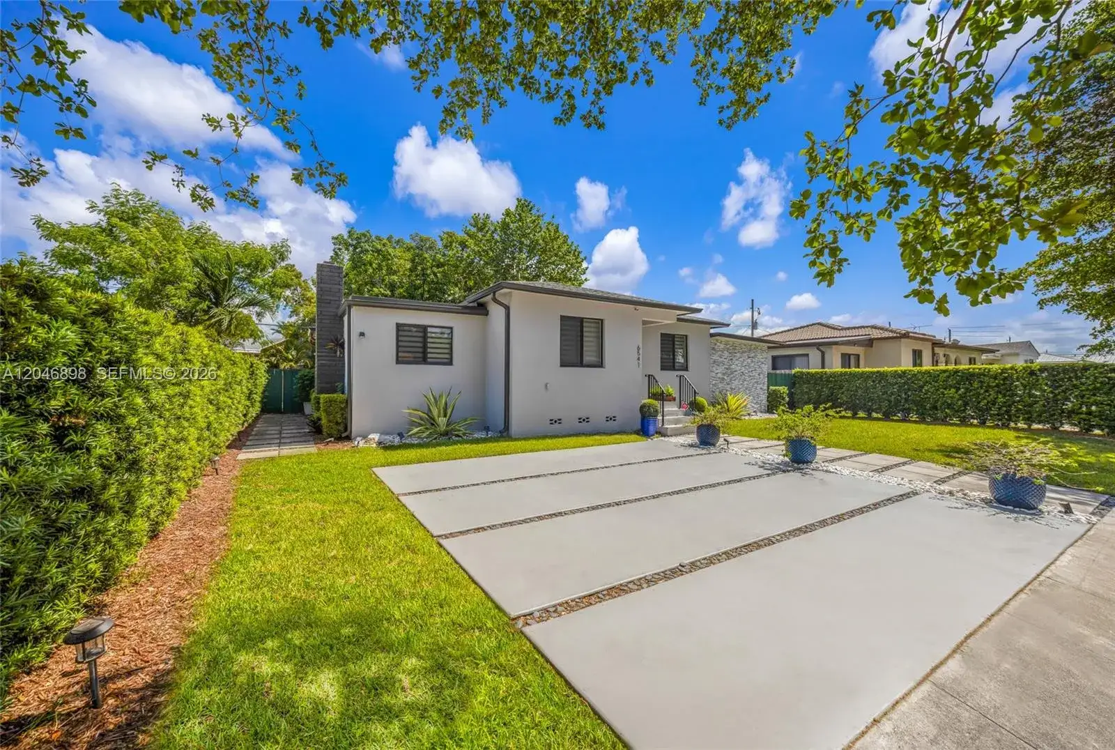 2 bedroom 2 bath Residential for sale at 6541 SW 18th St, West Miami FL 33155
