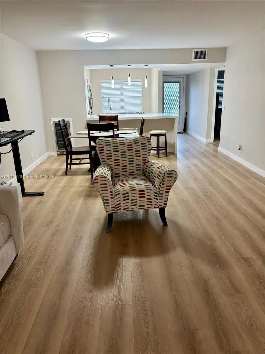 2 bedroom 2 bath Residential Lease for rent at 800 SW 125th Way # 207O, Pembroke Pines FL 33027