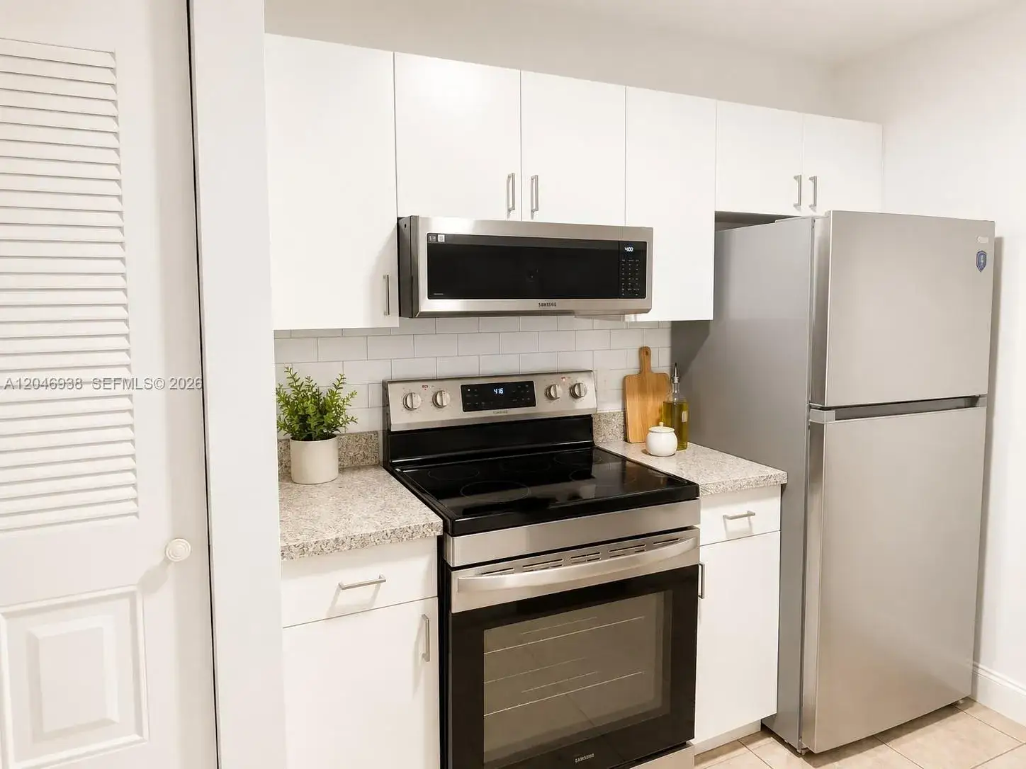 1 bedroom 1 bath Residential Lease for rent at 430 S park # 110, Hollywood FL 33021