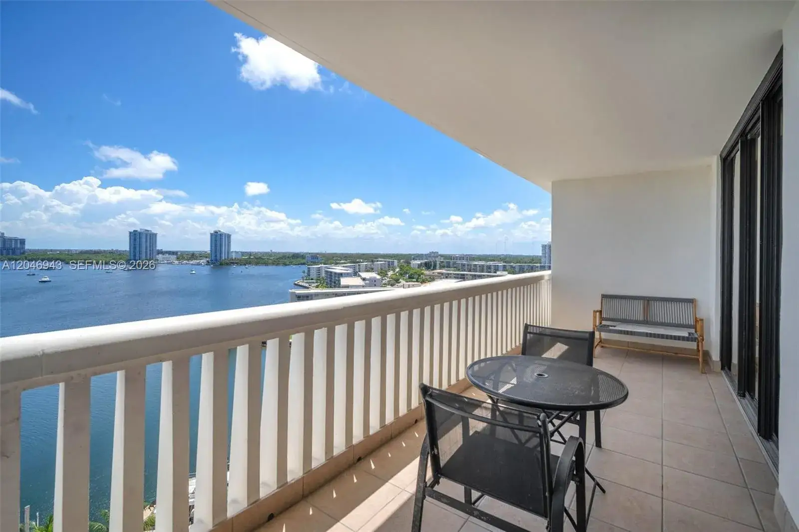 3 bedroom 2 bath Residential for sale at 1000 W Island Blvd # 1206, Aventura FL 33160