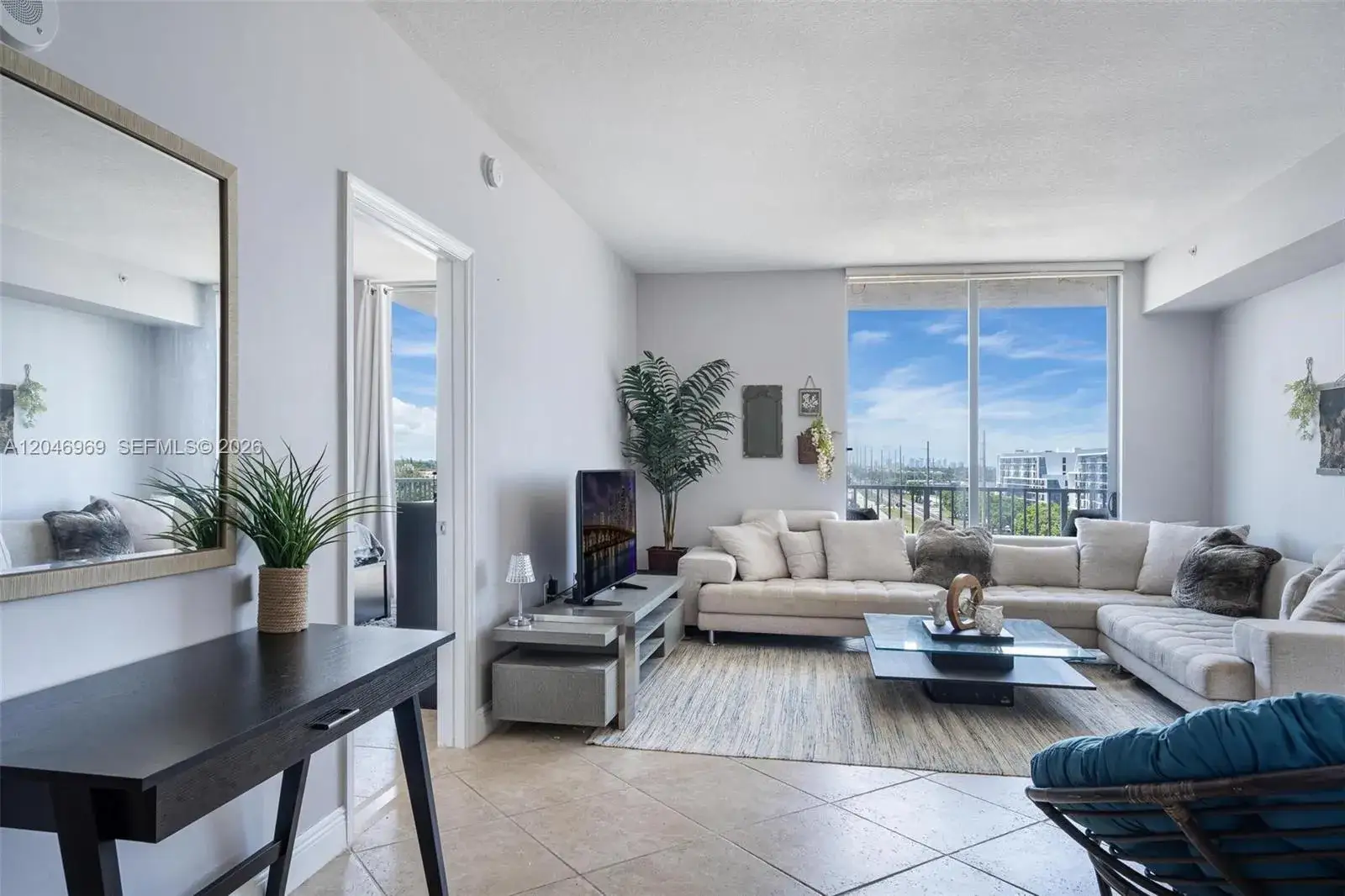 2 bedroom 2 bath Residential for sale at 140 S Dixie Hwy # 609, Hollywood FL 33020