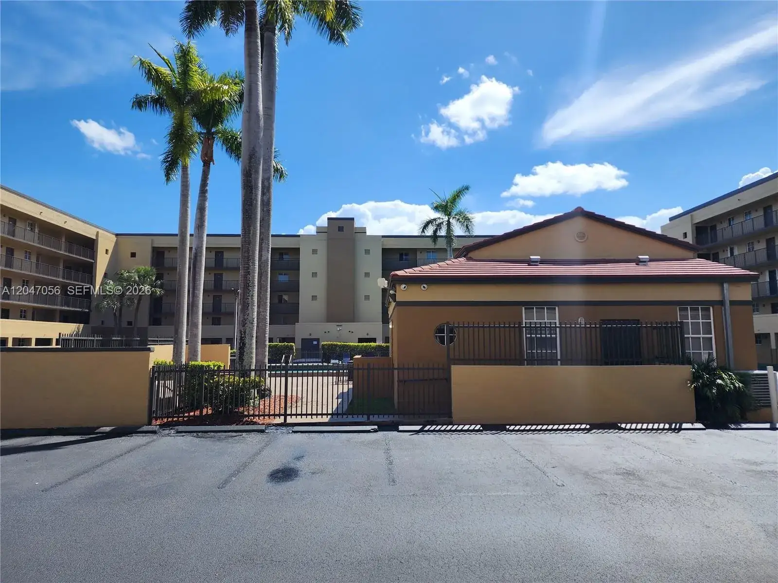 2 bedroom 2 bath Residential Lease for rent at 14901 SW 82nd Ter # 103, Miami FL 33193
